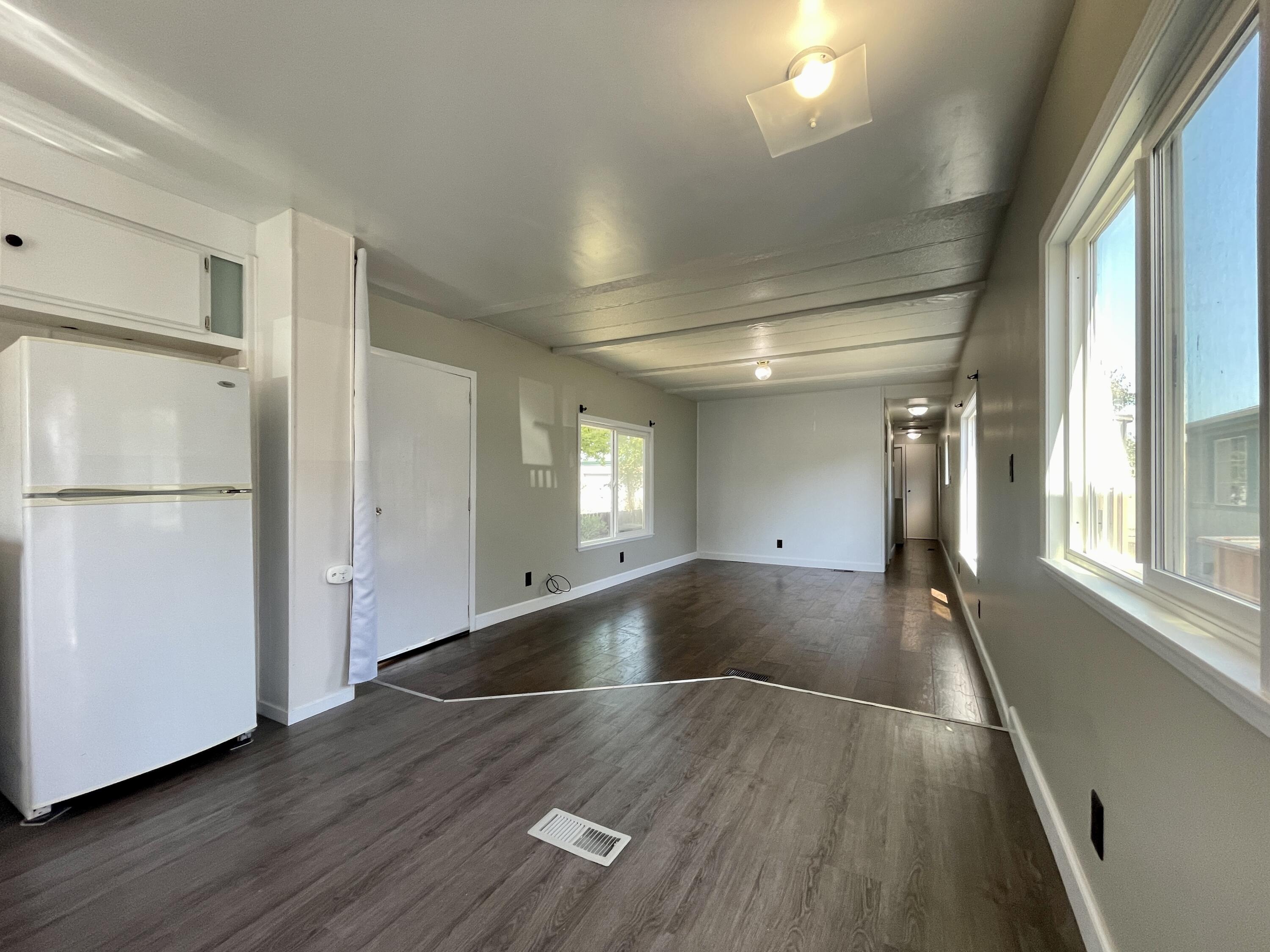 1284 Poplar Drive, 44