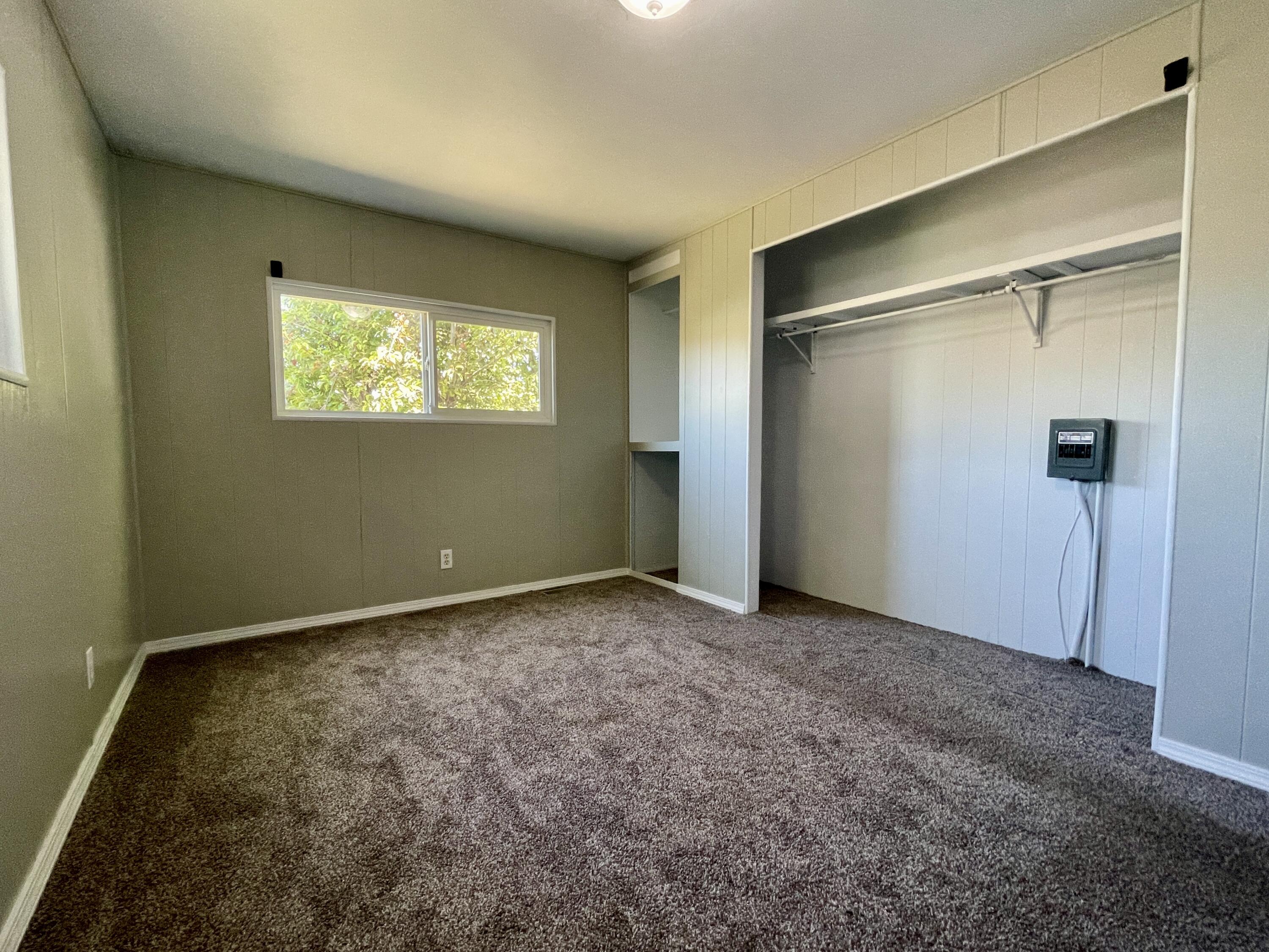 1284 Poplar Drive, 44