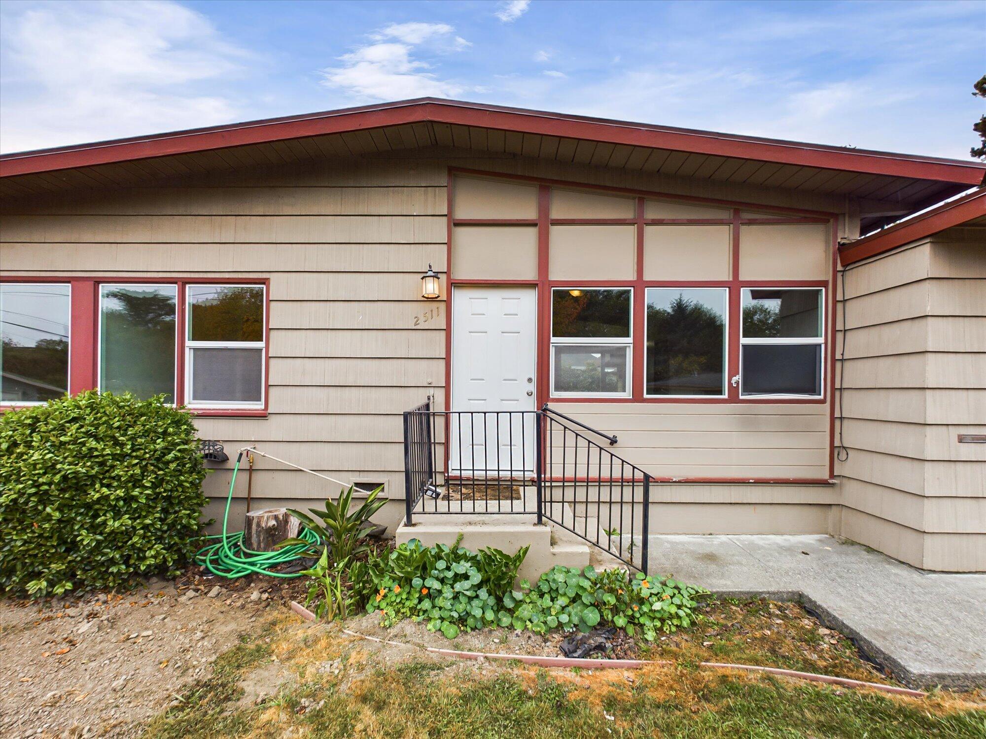 2511 Acheson Way