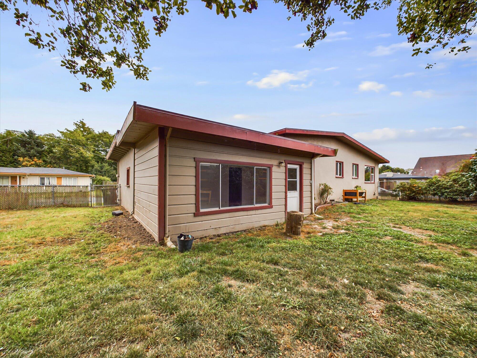 2511 Acheson Way