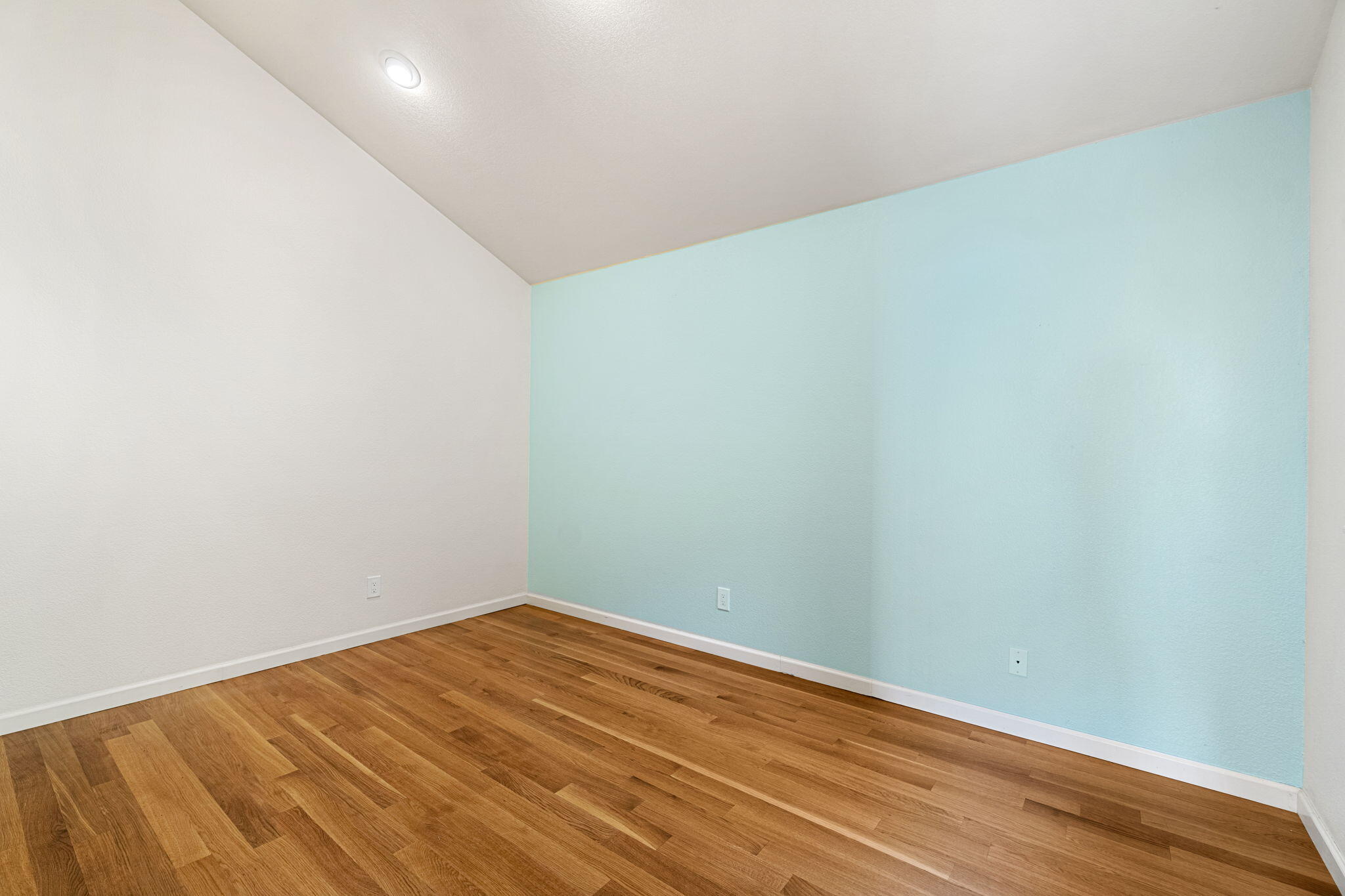2340 Greenwood Heights Drive