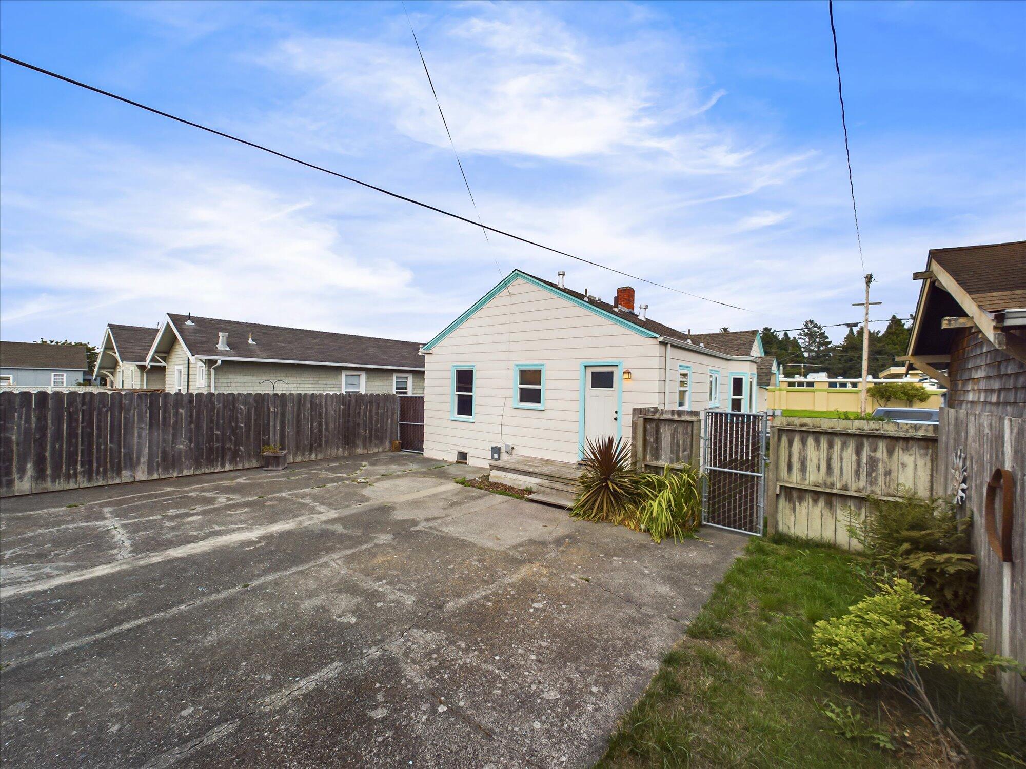 2018/2016 J Street