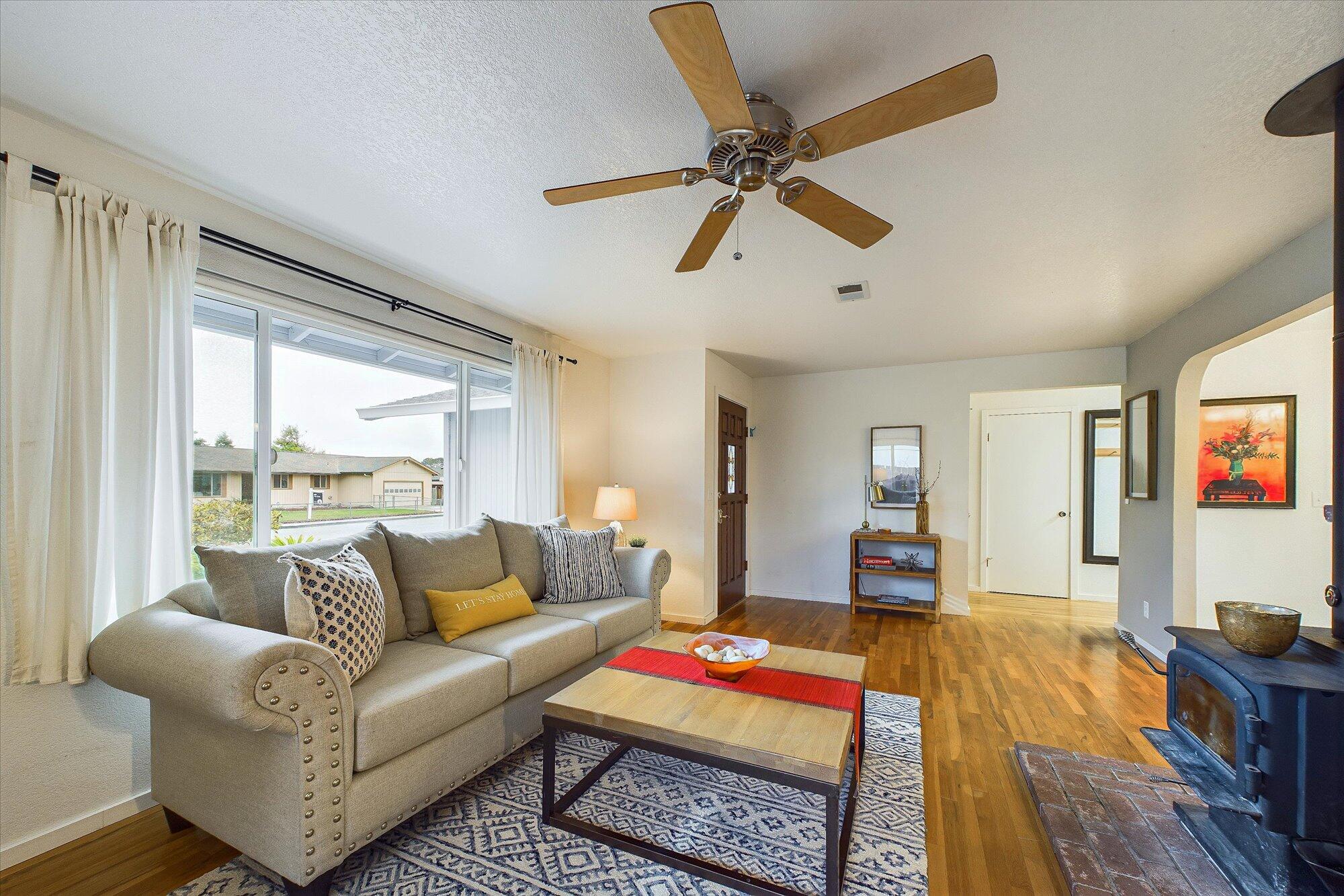 1575 Marty Avenue, McKinleyville