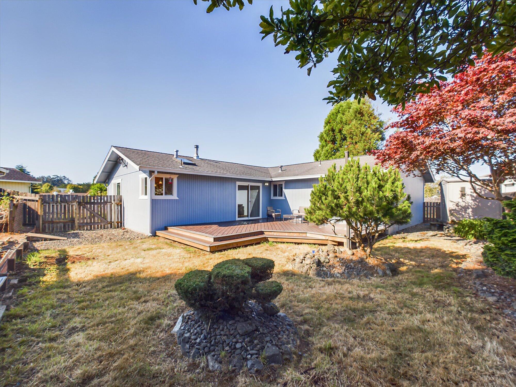 1575 Marty Avenue, McKinleyville