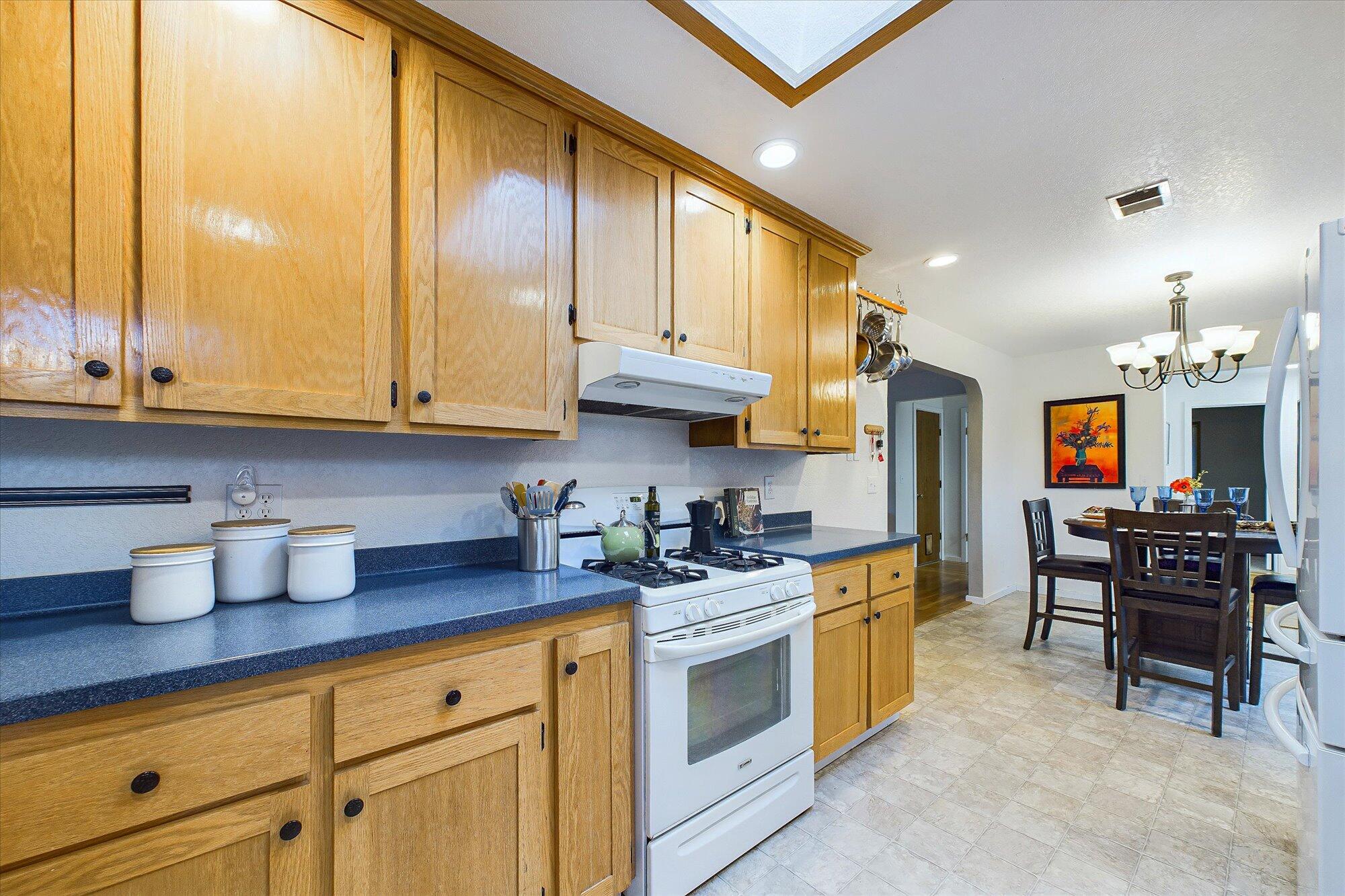 1575 Marty Avenue, McKinleyville