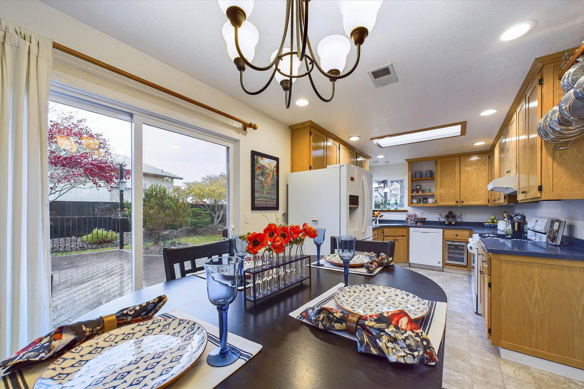 1575 Marty Avenue, McKinleyville