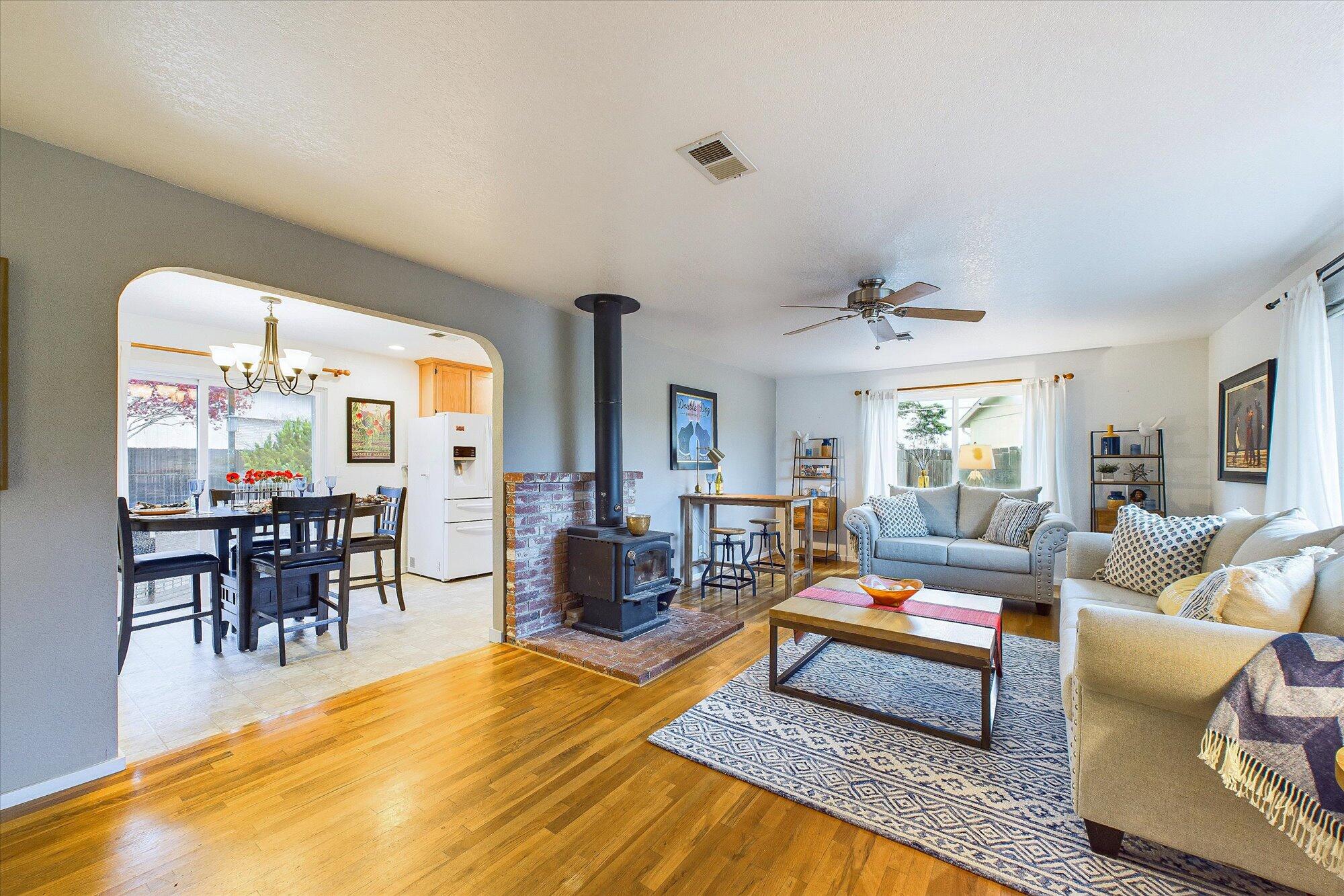 1575 Marty Avenue, McKinleyville