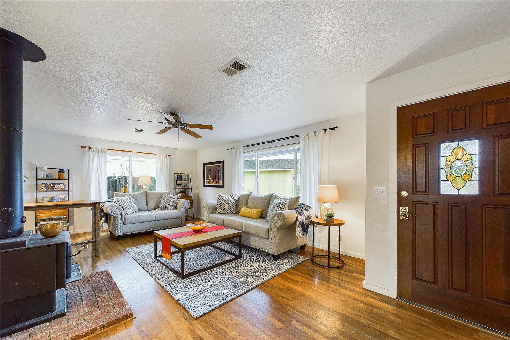 1575 Marty Avenue, McKinleyville