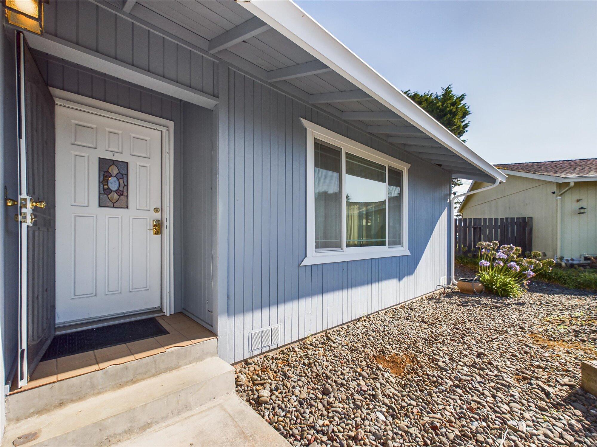 1575 Marty Avenue, McKinleyville