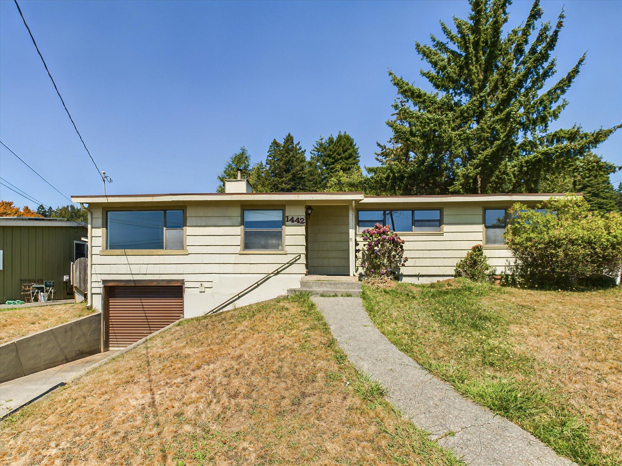 1442 Chester Avenue