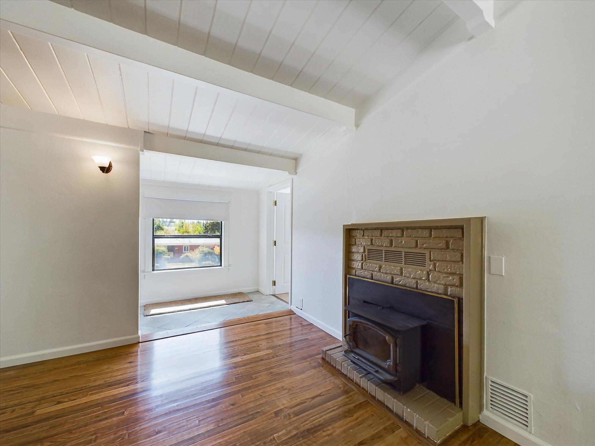 1442 Chester Avenue