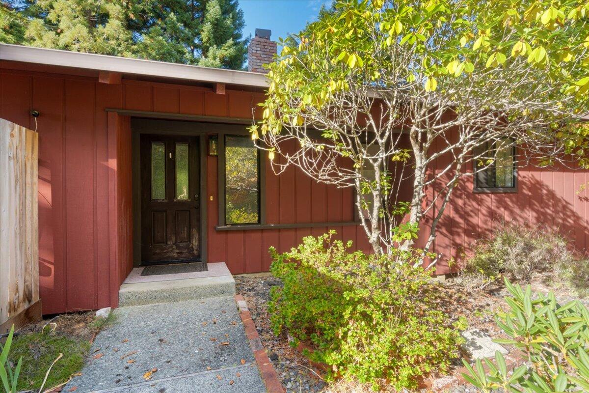 5095 Woodland Way, 000