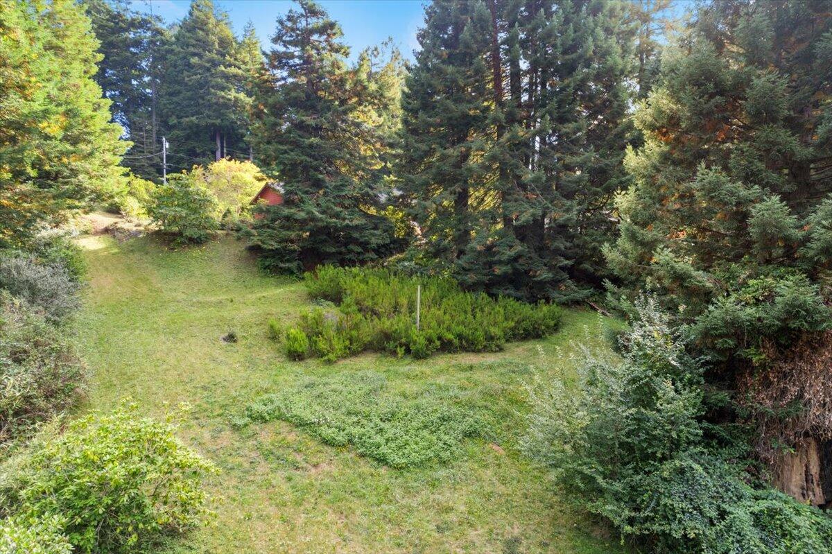 5095 Woodland Way, 000