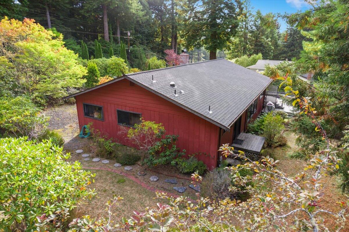5095 Woodland Way, 000