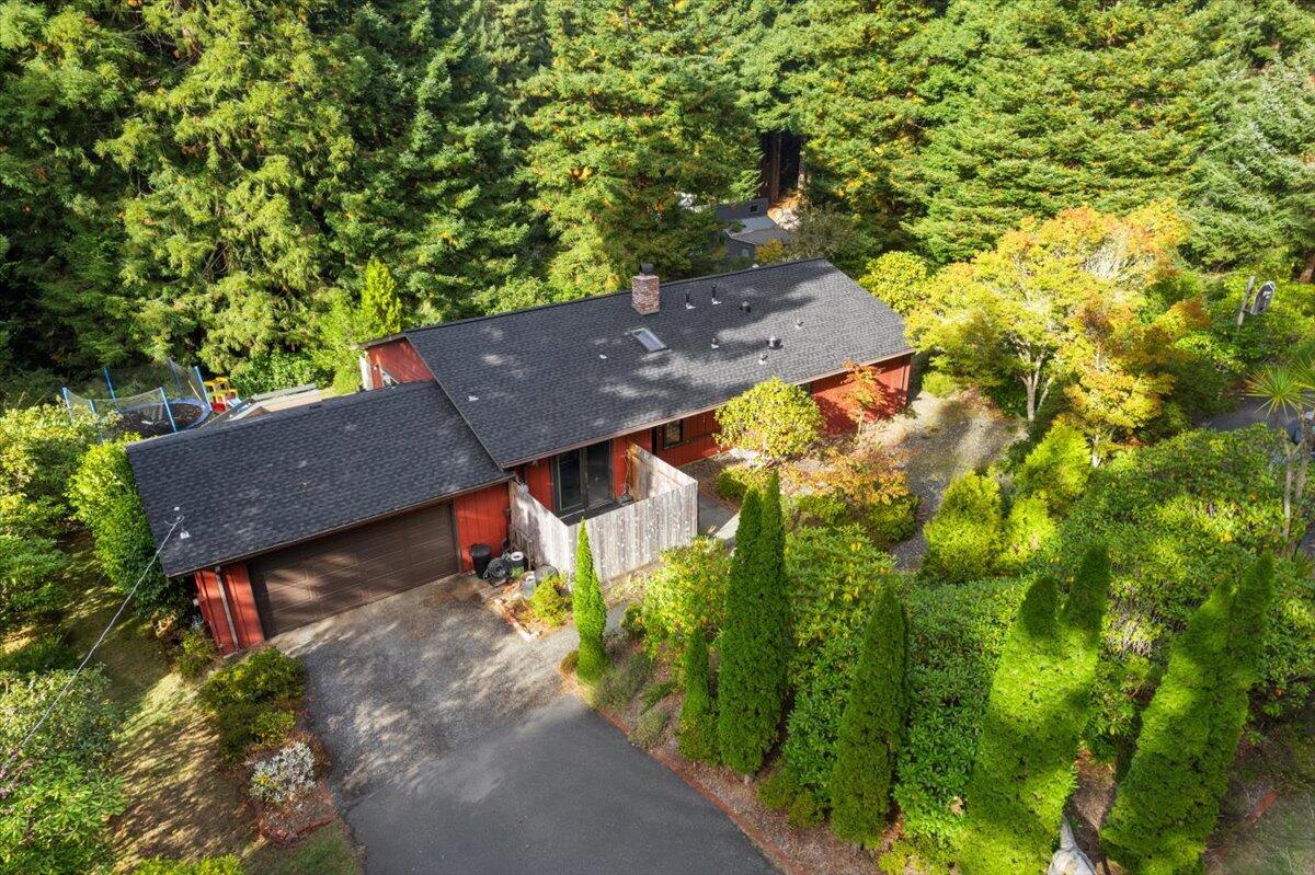 5095 Woodland Way, 000