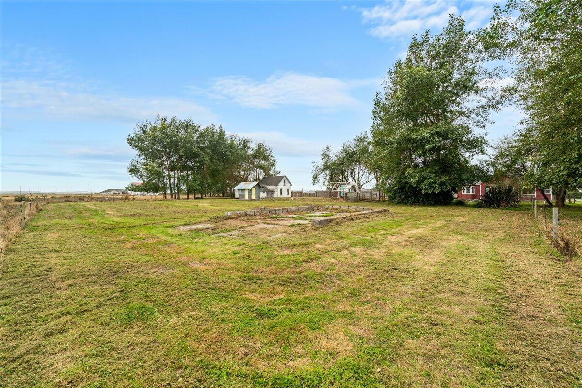 1046 Mad River Road