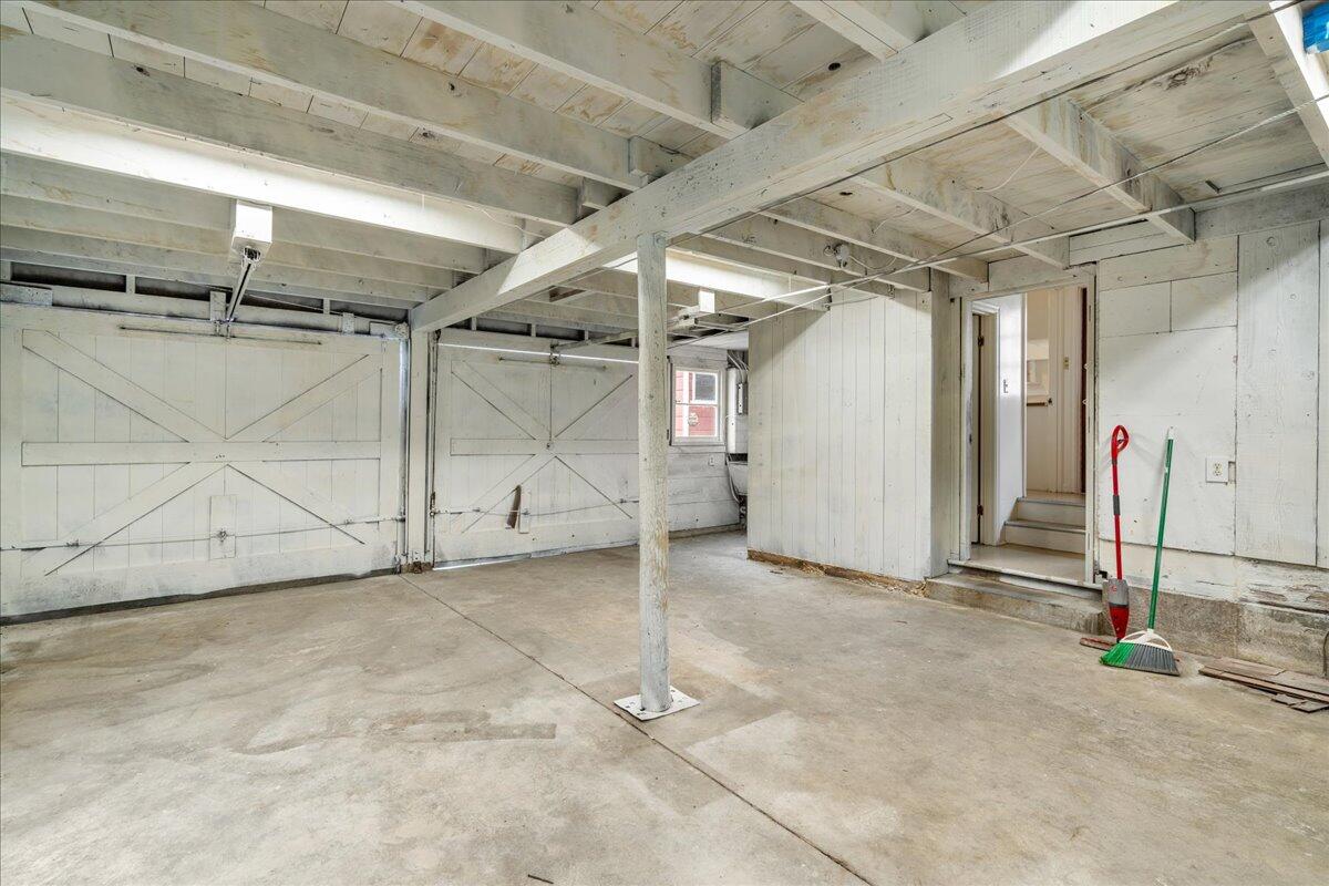 1046 Mad River Road