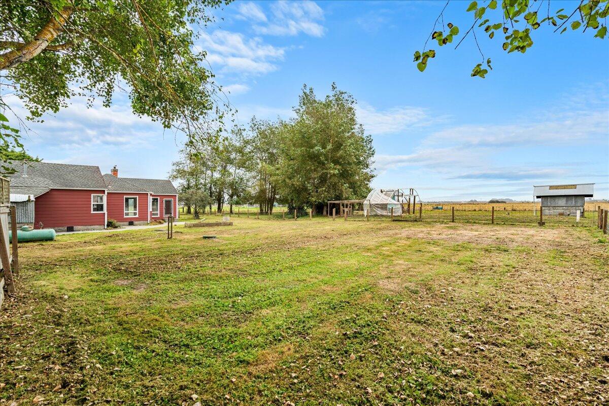 1046 Mad River Road