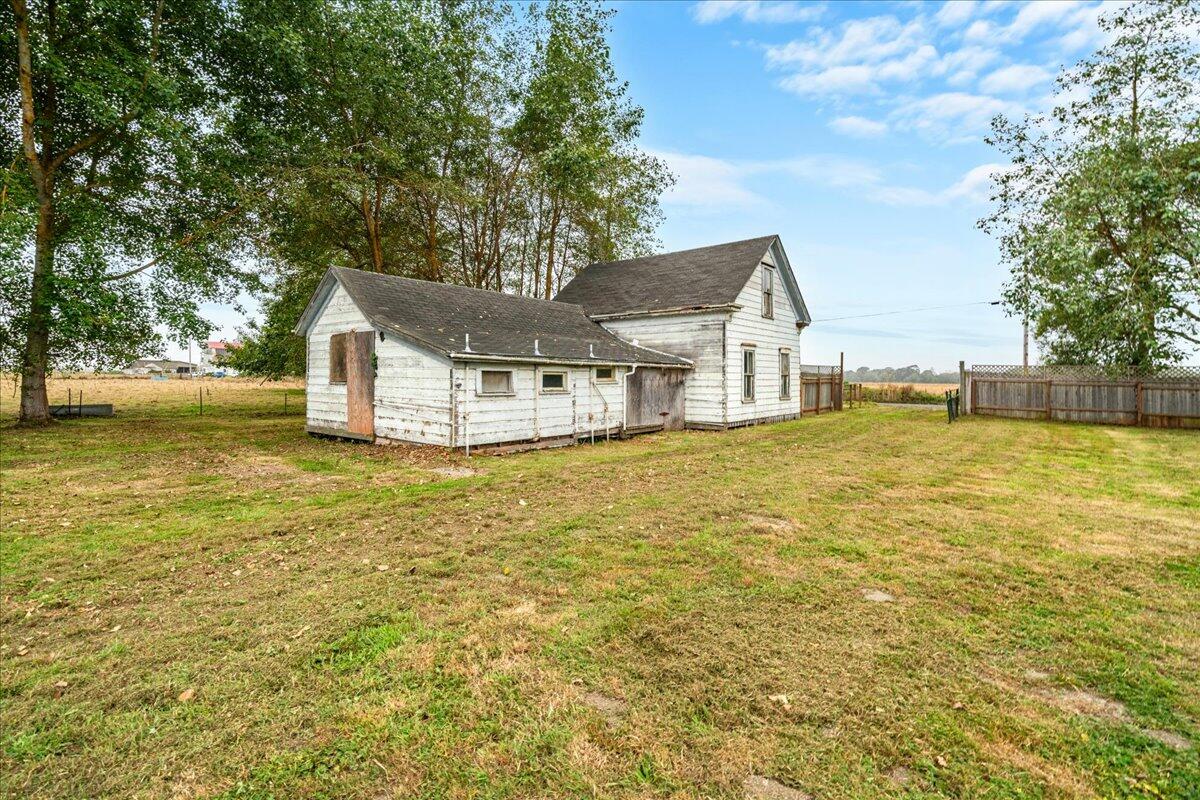 1046 Mad River Road