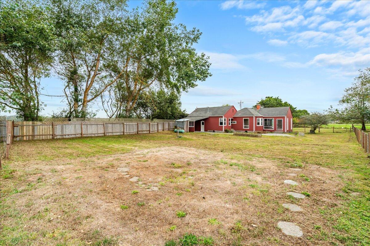 1046 Mad River Road