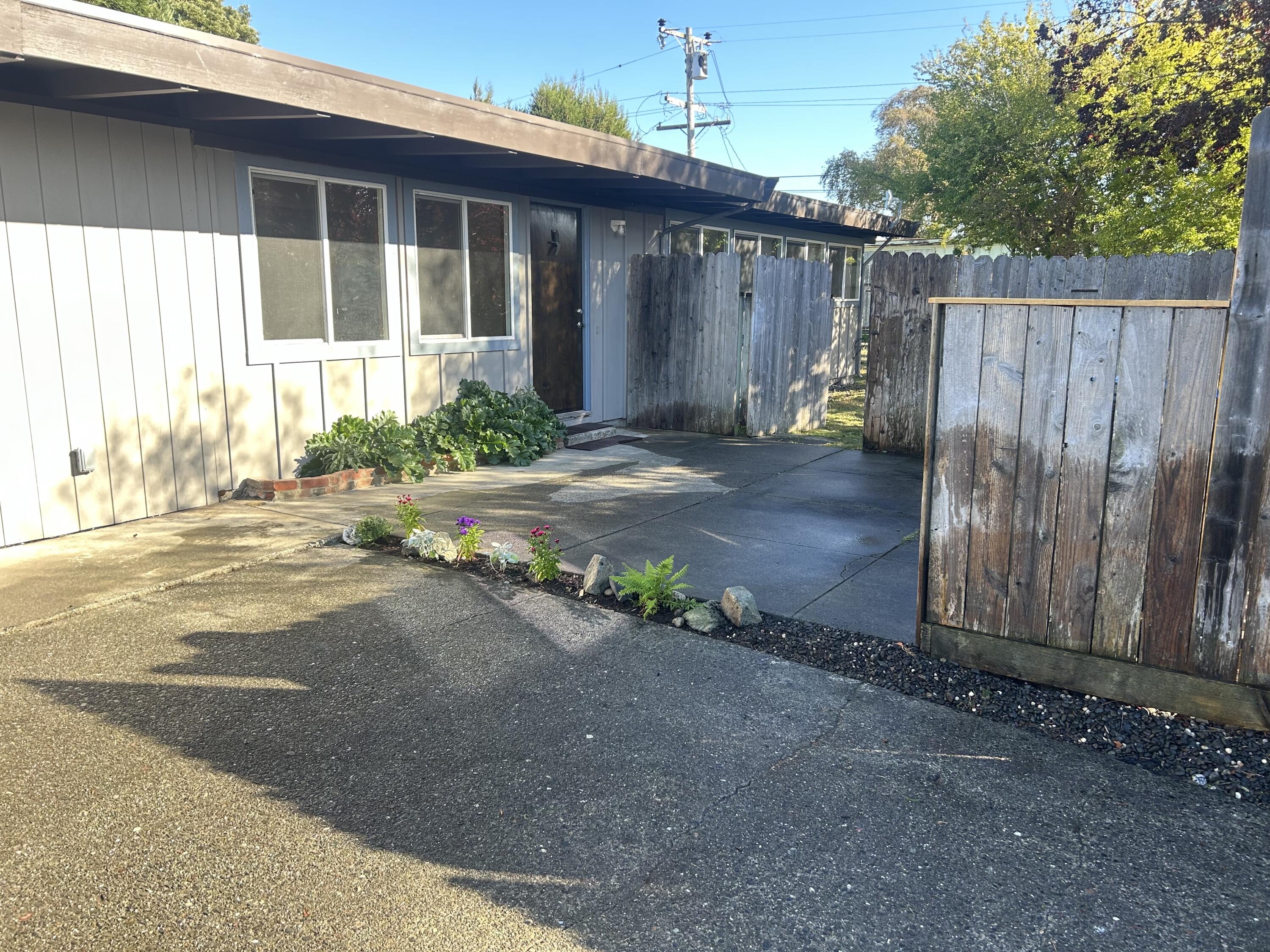 3348 Edgewood Road