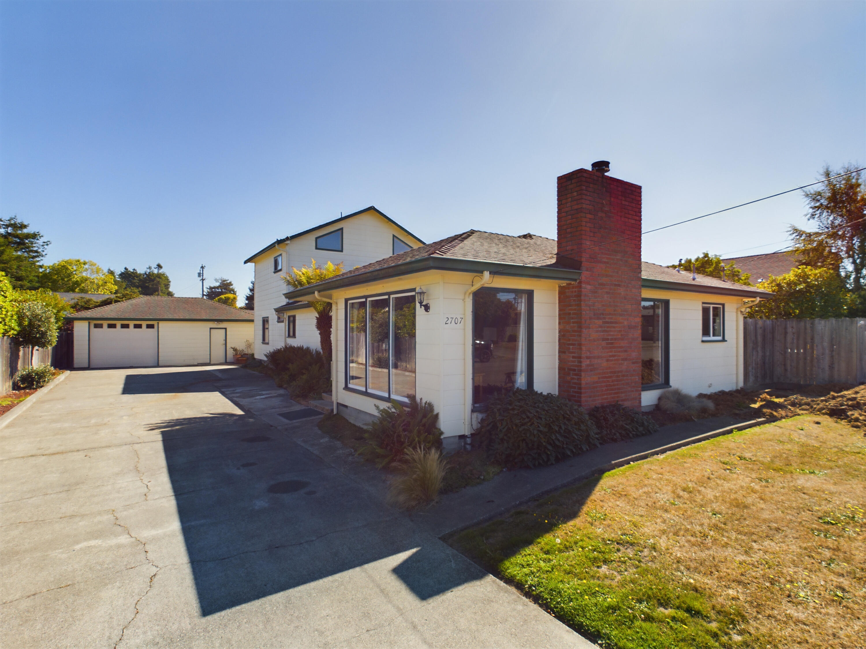 2707 N Street