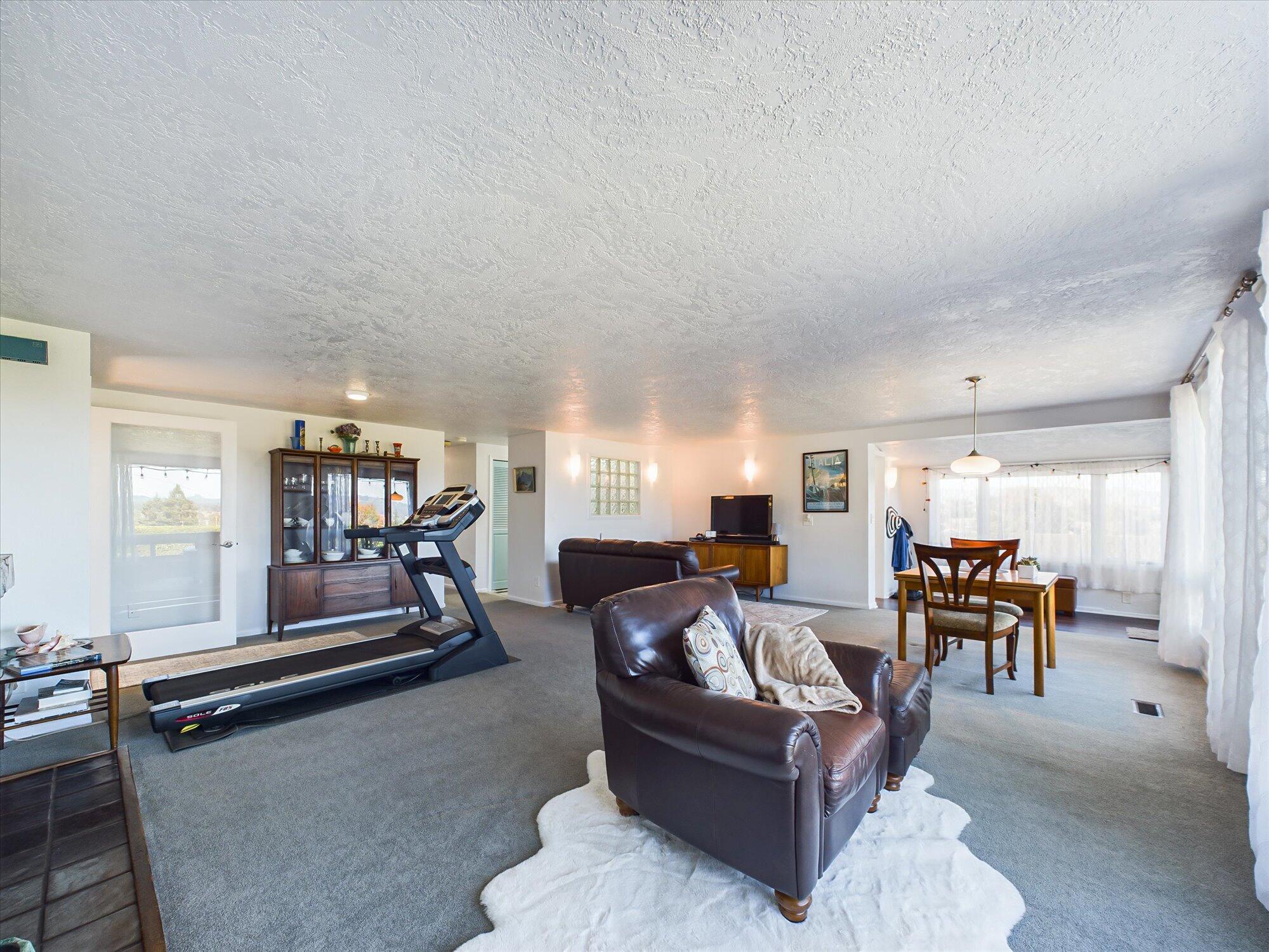 1317 Rohnerville Road