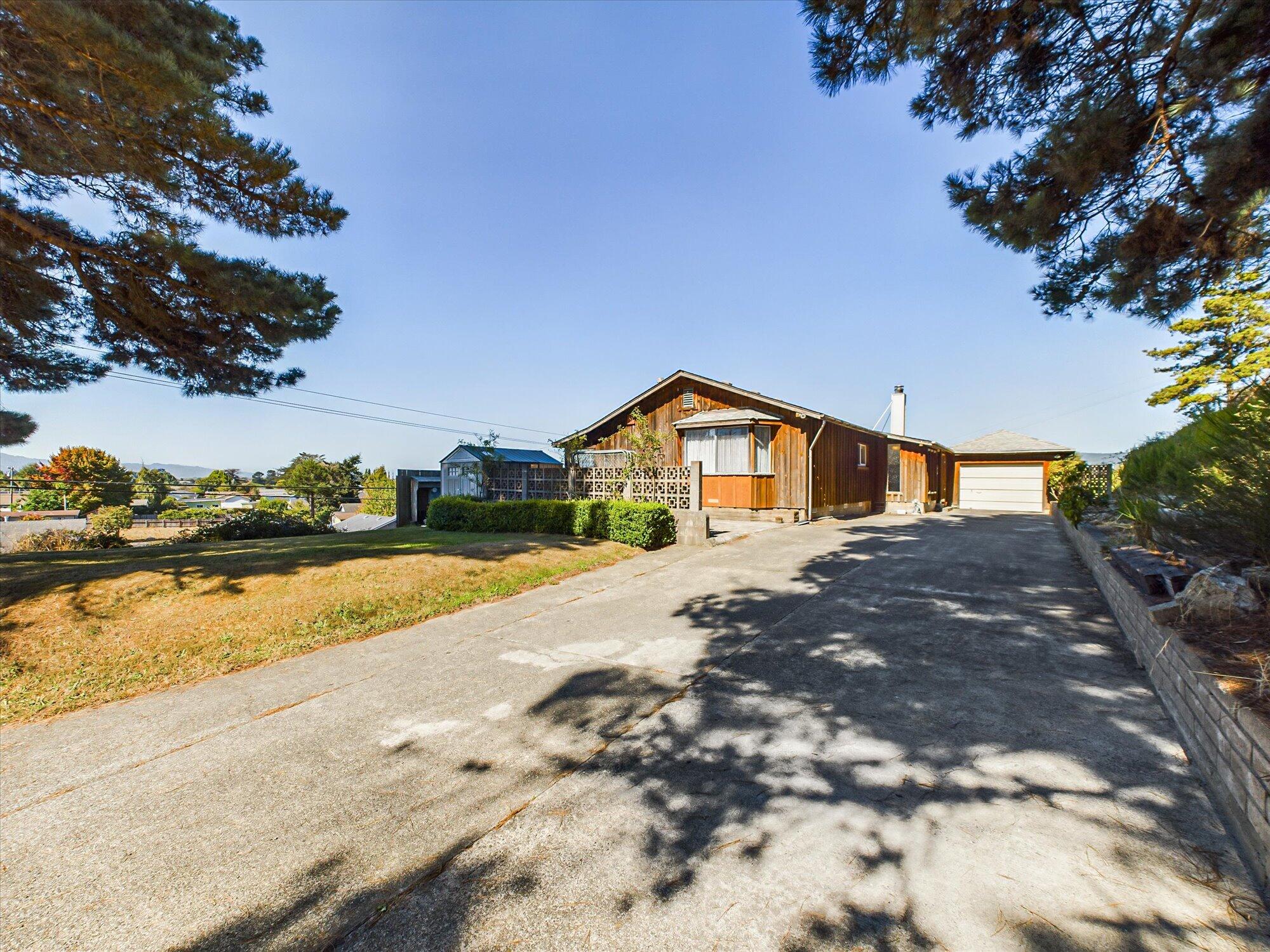 1317 Rohnerville Road