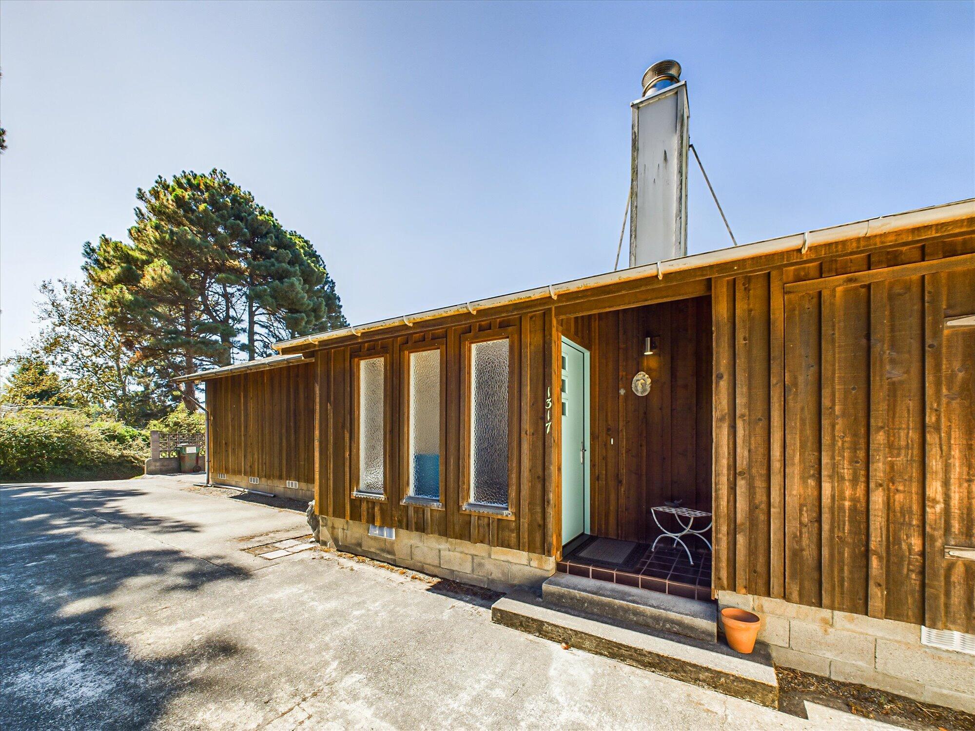 1317 Rohnerville Road