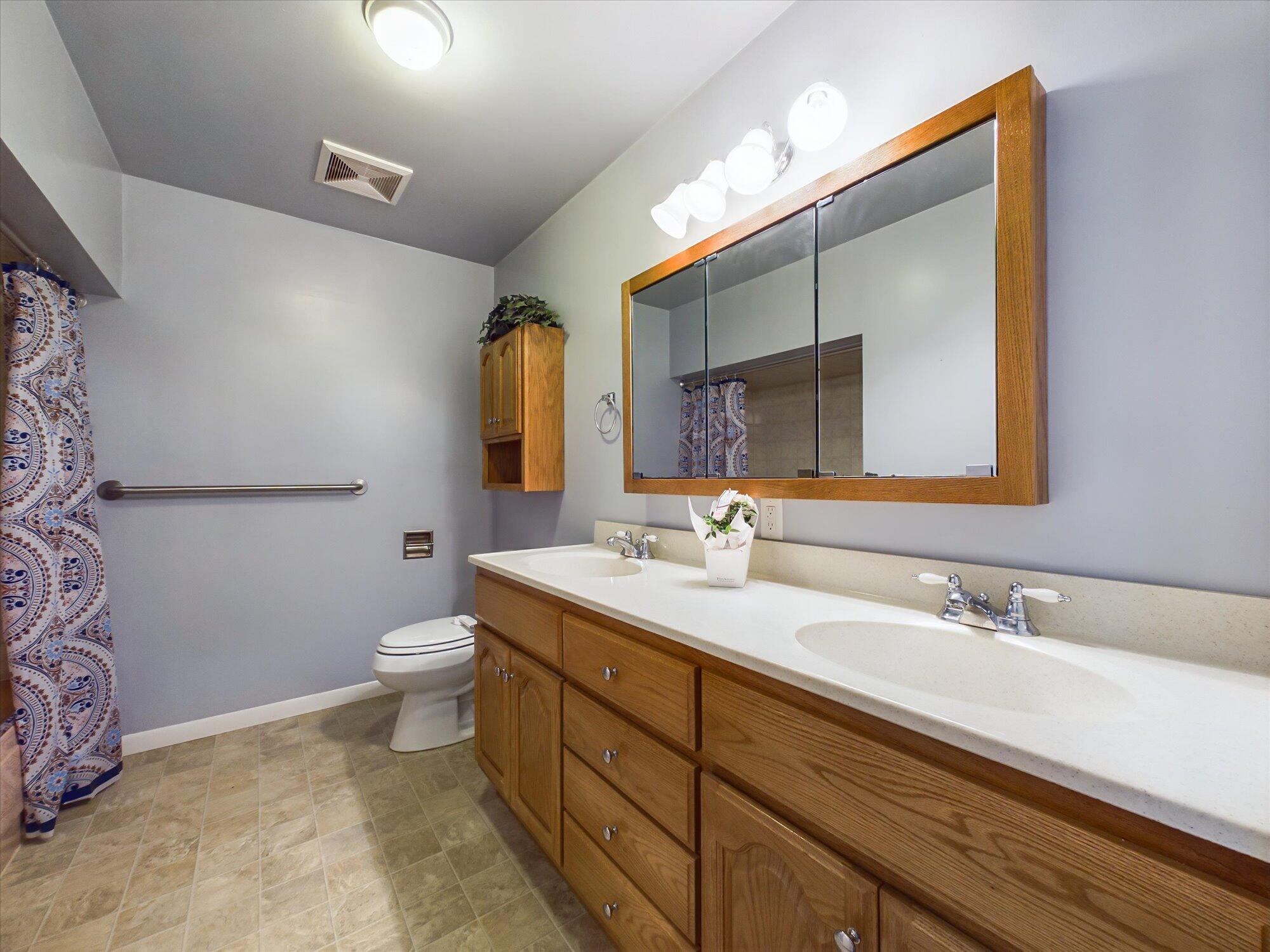 280 Fernwood Drive