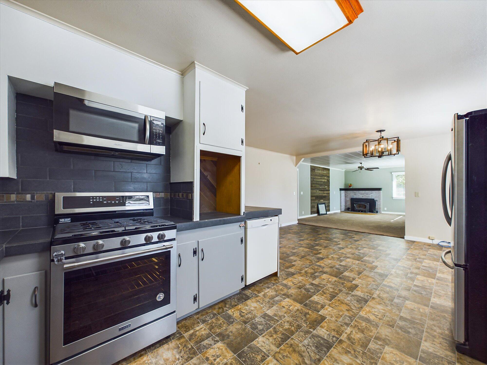 280 Fernwood Drive