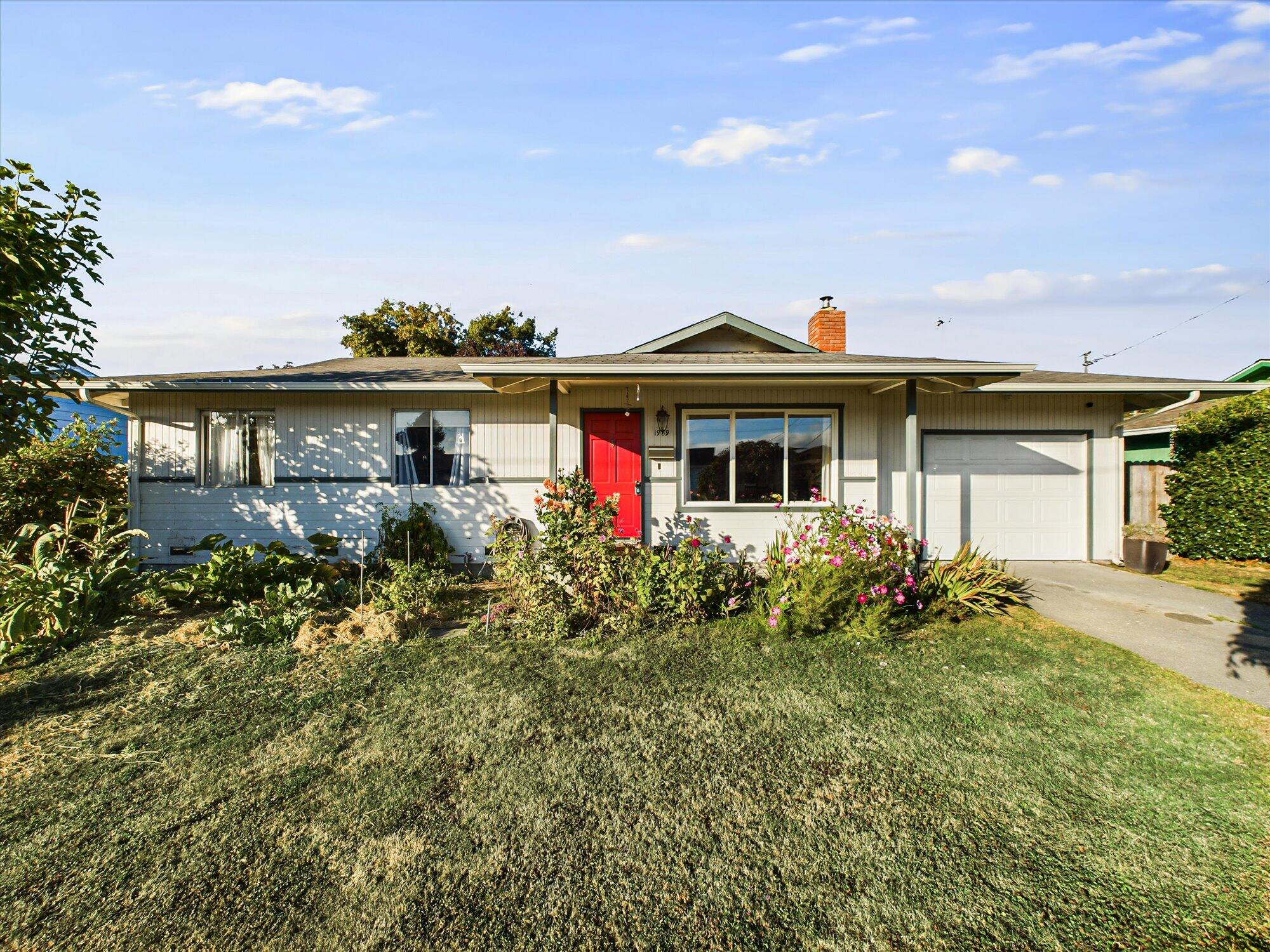 1989 Leslie Court