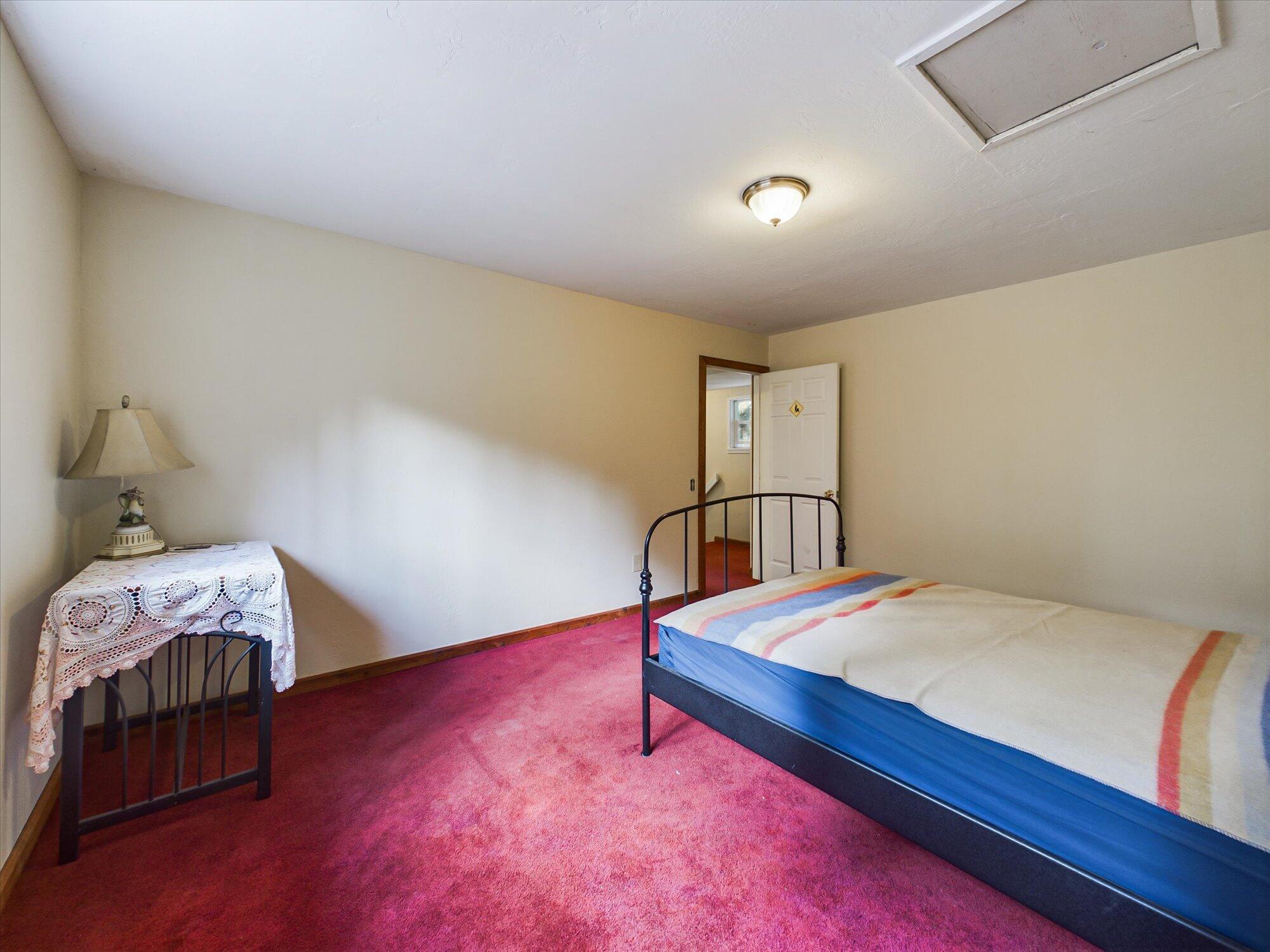 3128 &3162 Greenwood Heights Drive