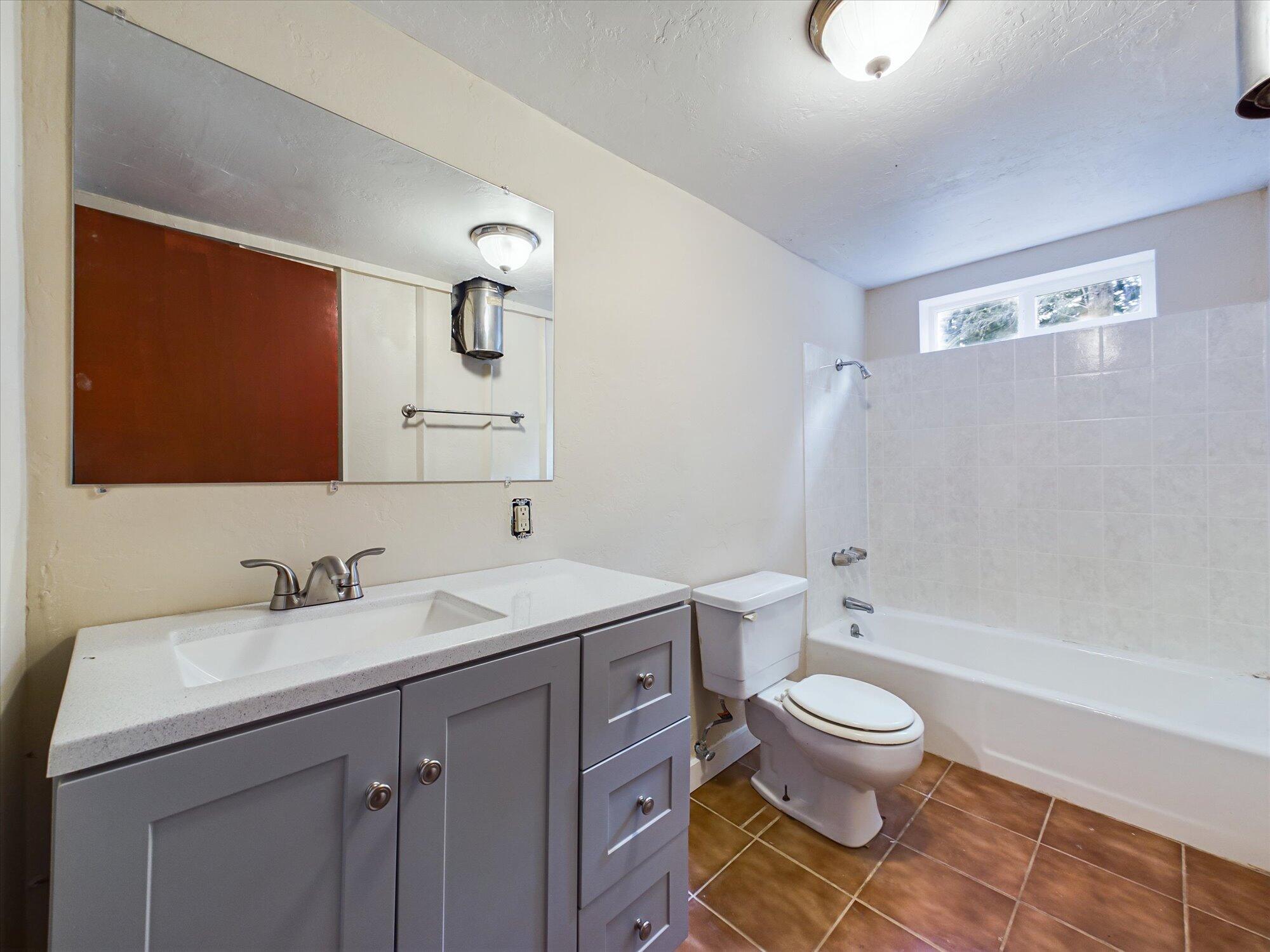 3128 &3162 Greenwood Heights Drive
