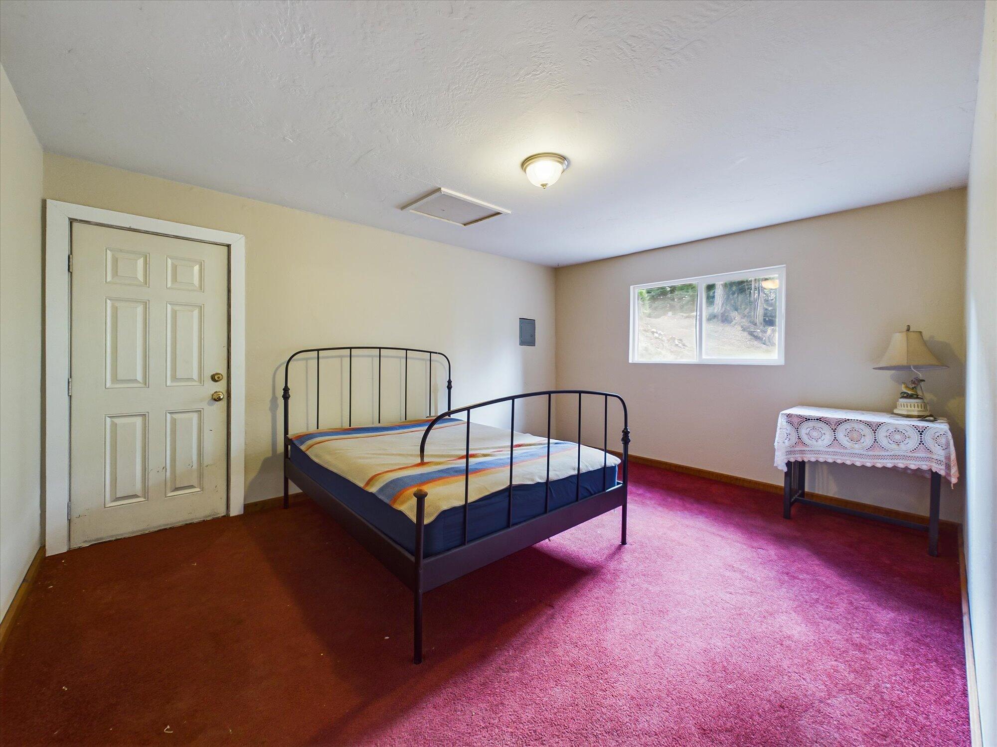 3128 &3162 Greenwood Heights Drive