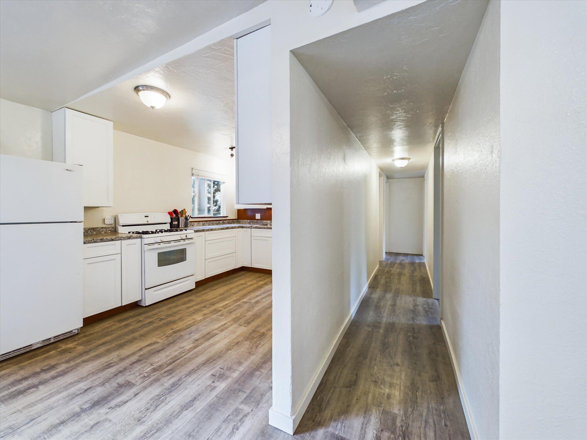 3128 &3162 Greenwood Heights Drive