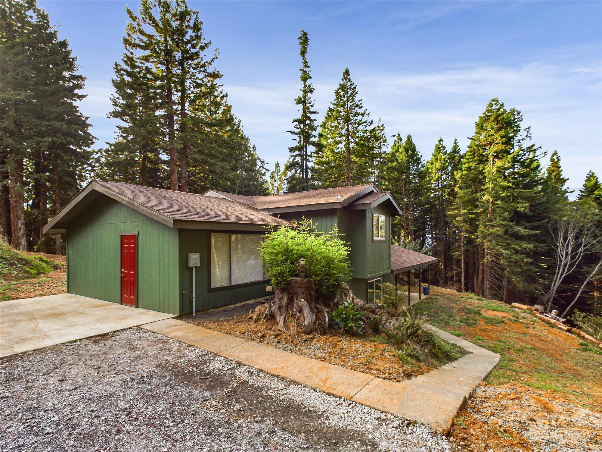 3128 &3162 Greenwood Heights Drive