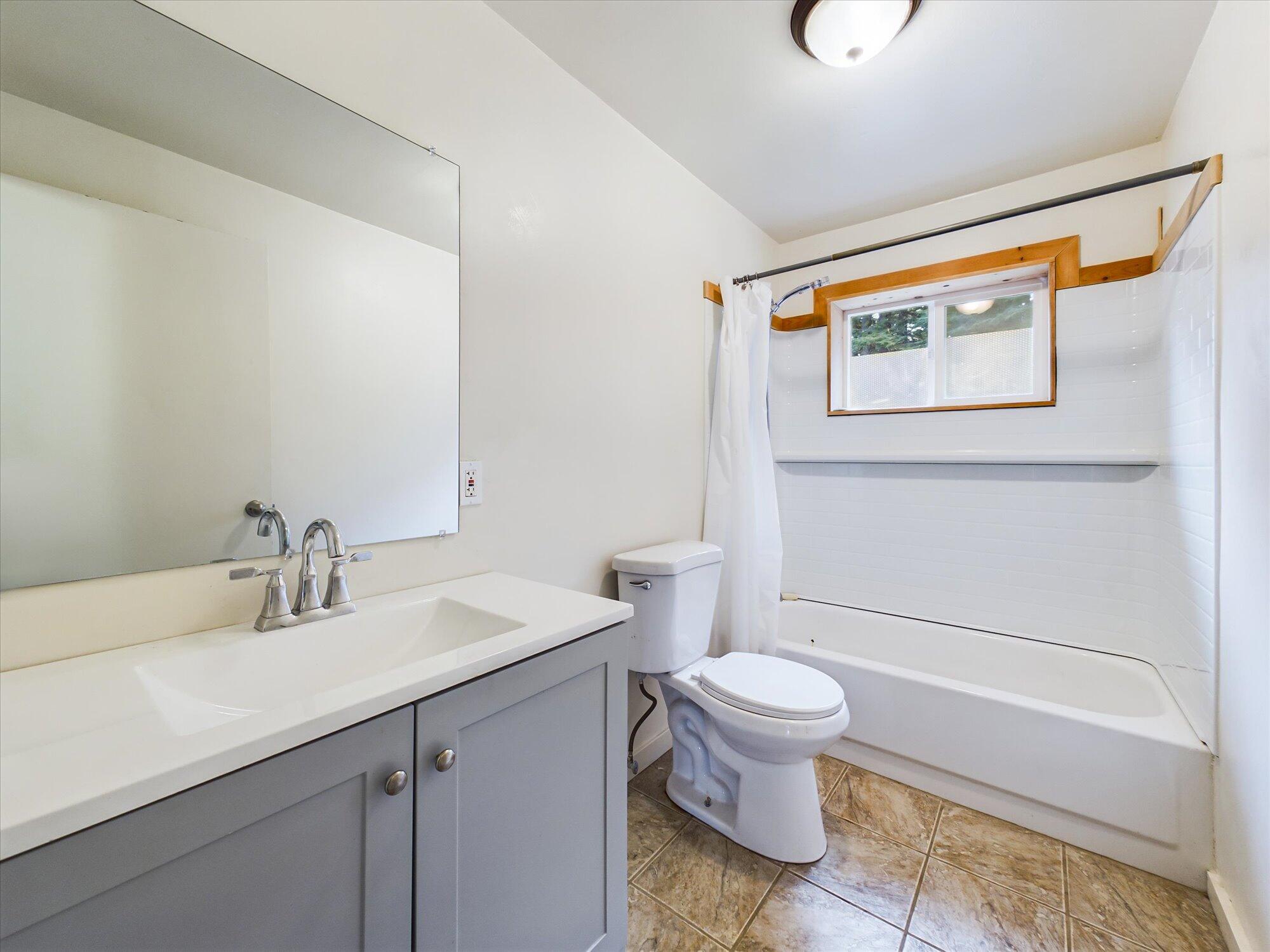 3128 &3162 Greenwood Heights Drive