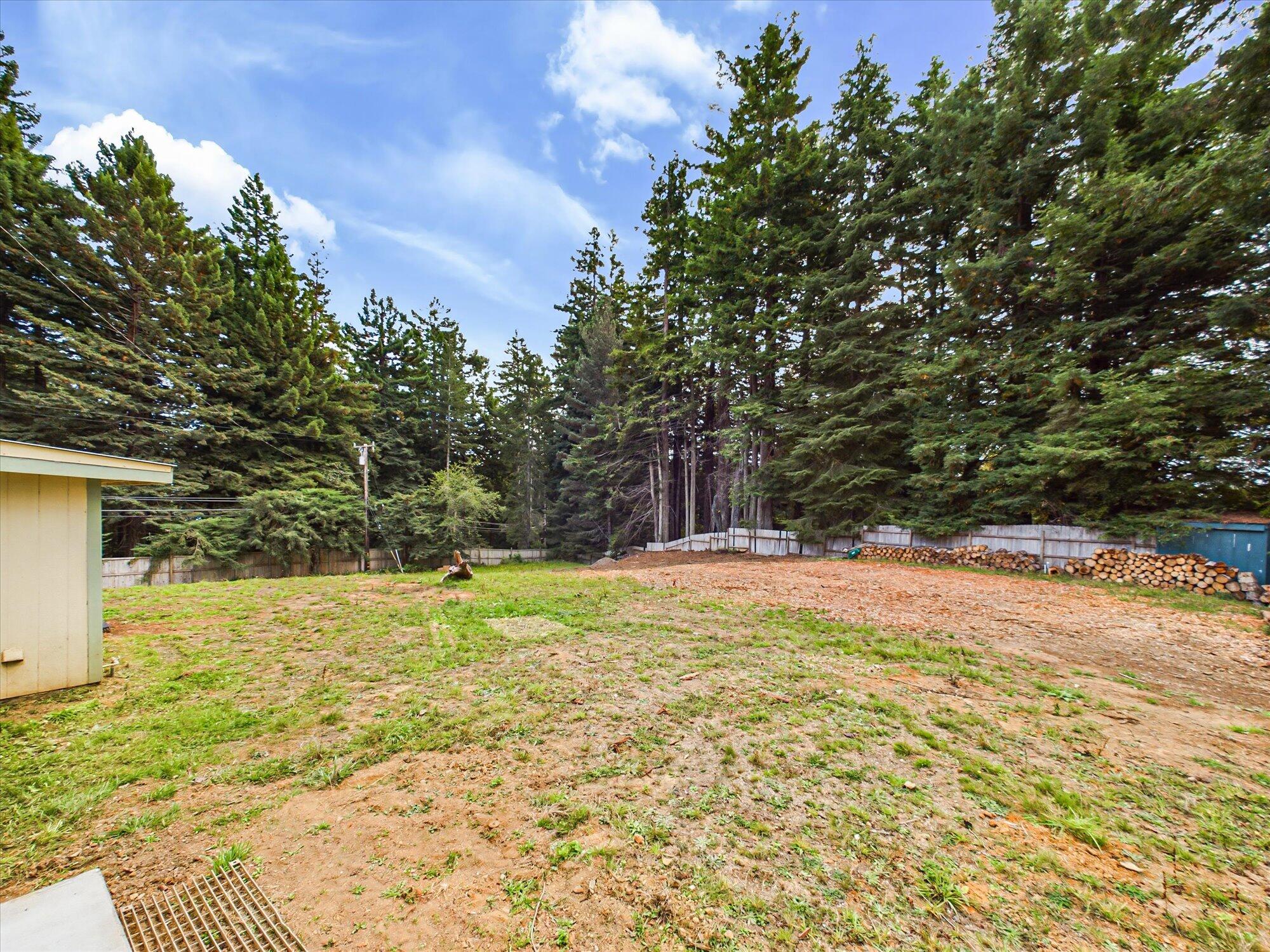 3128 &3162 Greenwood Heights Drive