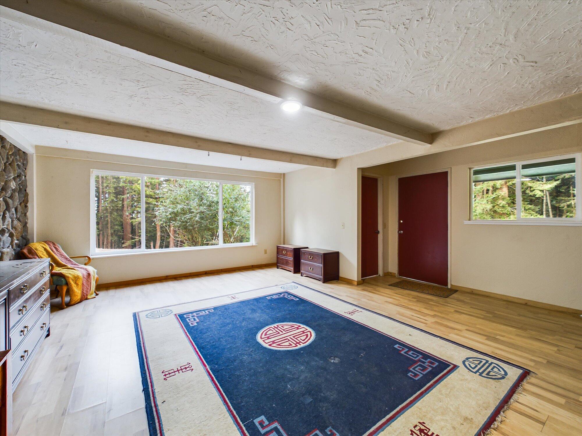 3128 &3162 Greenwood Heights Drive