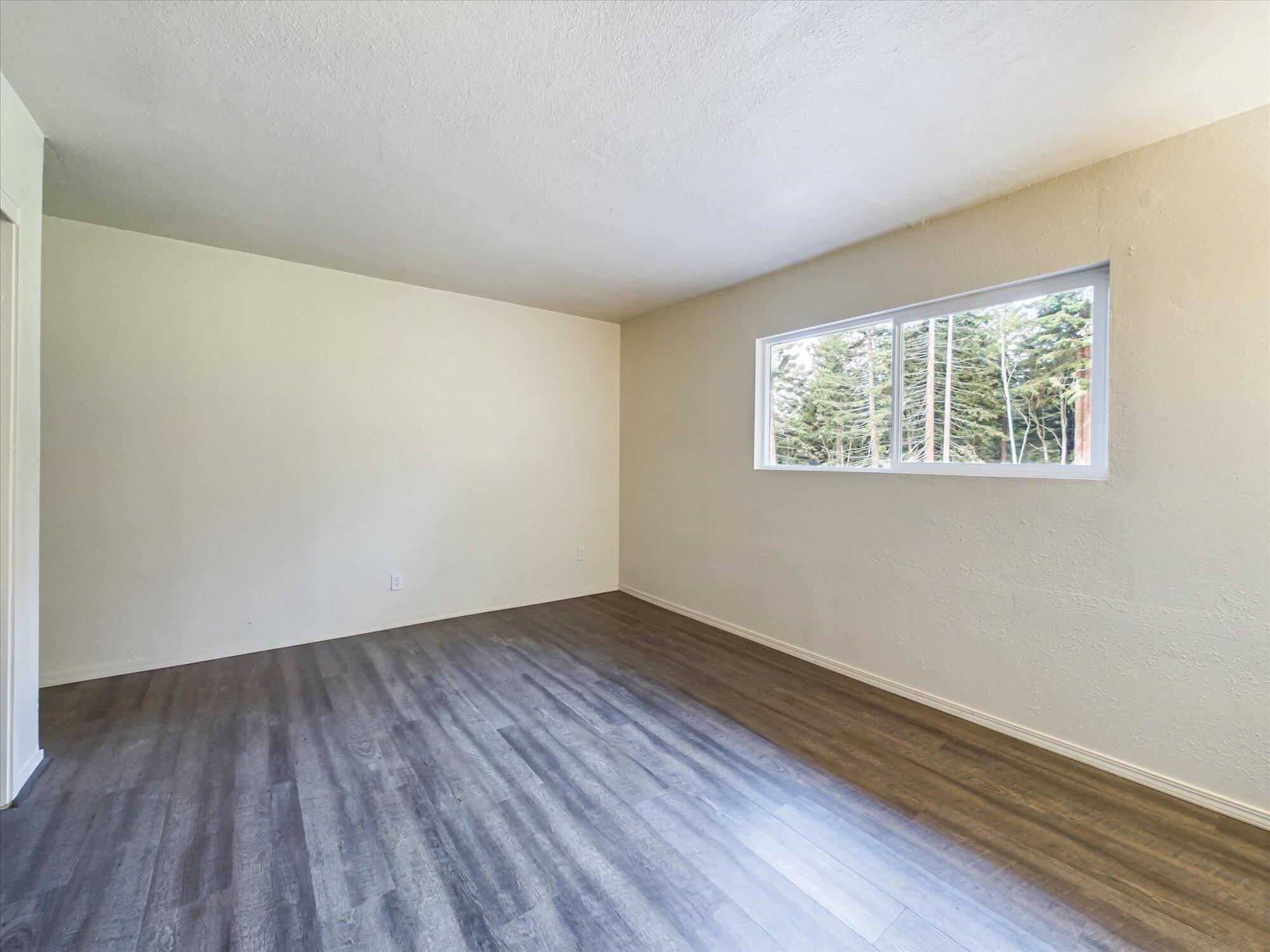 3128 &3162 Greenwood Heights Drive