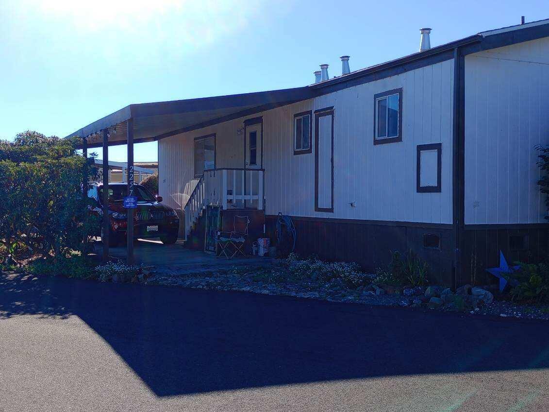 2257 Crown Drive, 2257