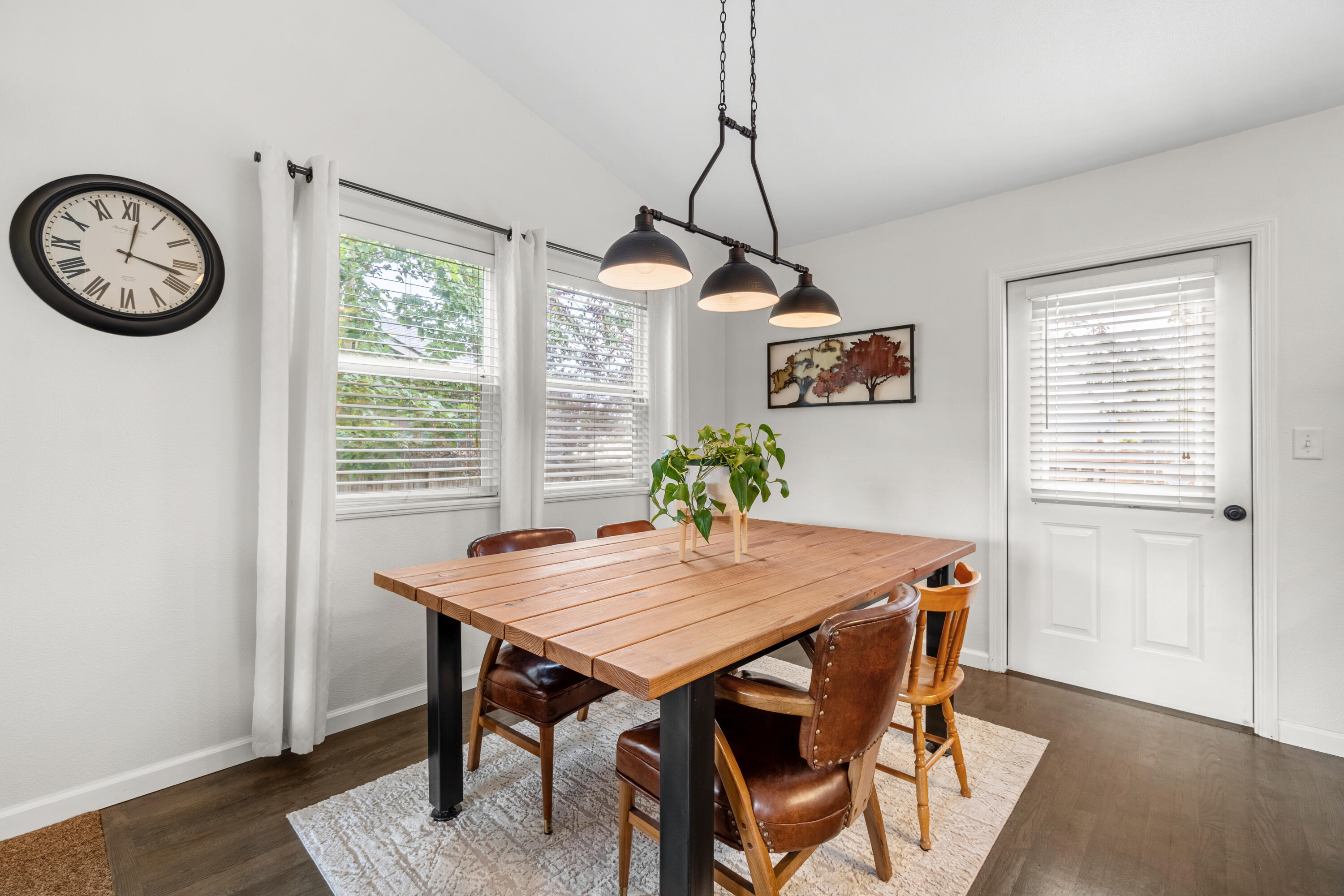 3534 Kenmar Road