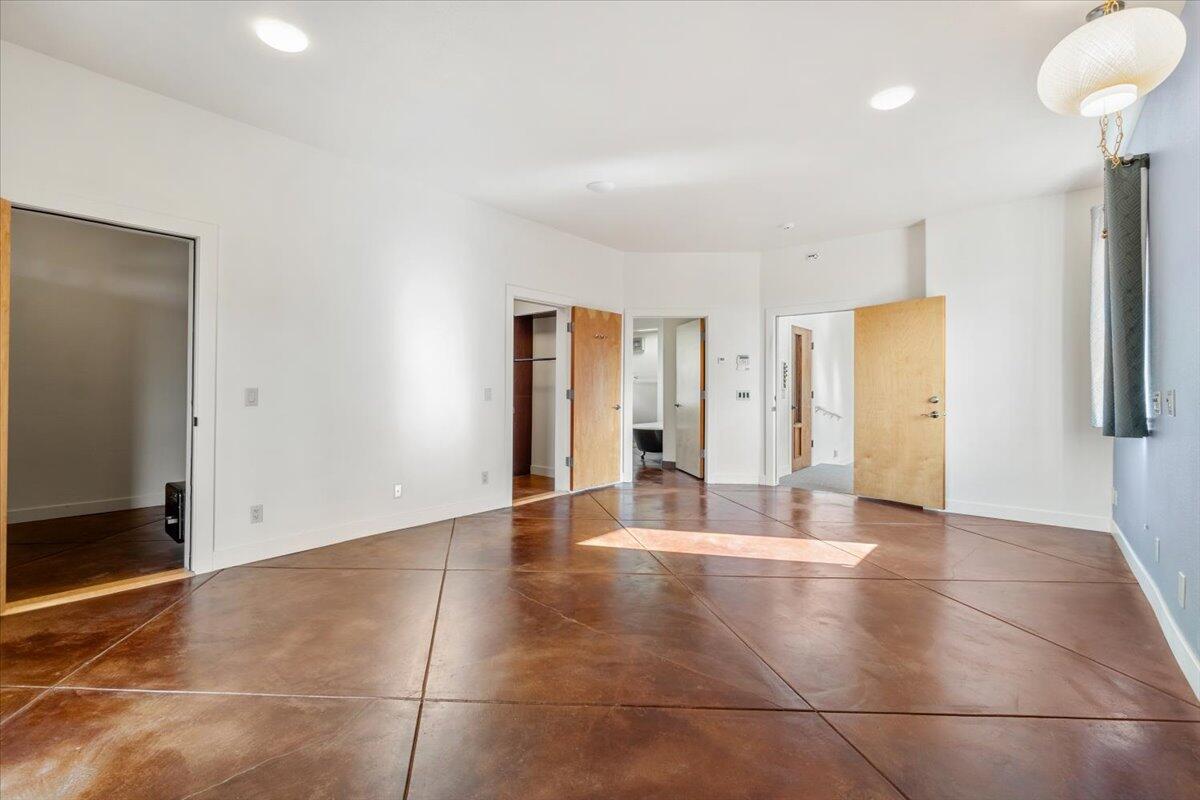 1892 Golf Course Road