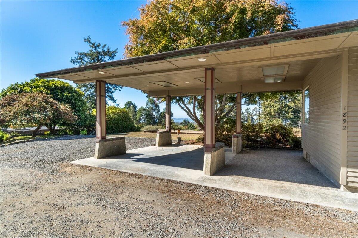 1892 Golf Course Road