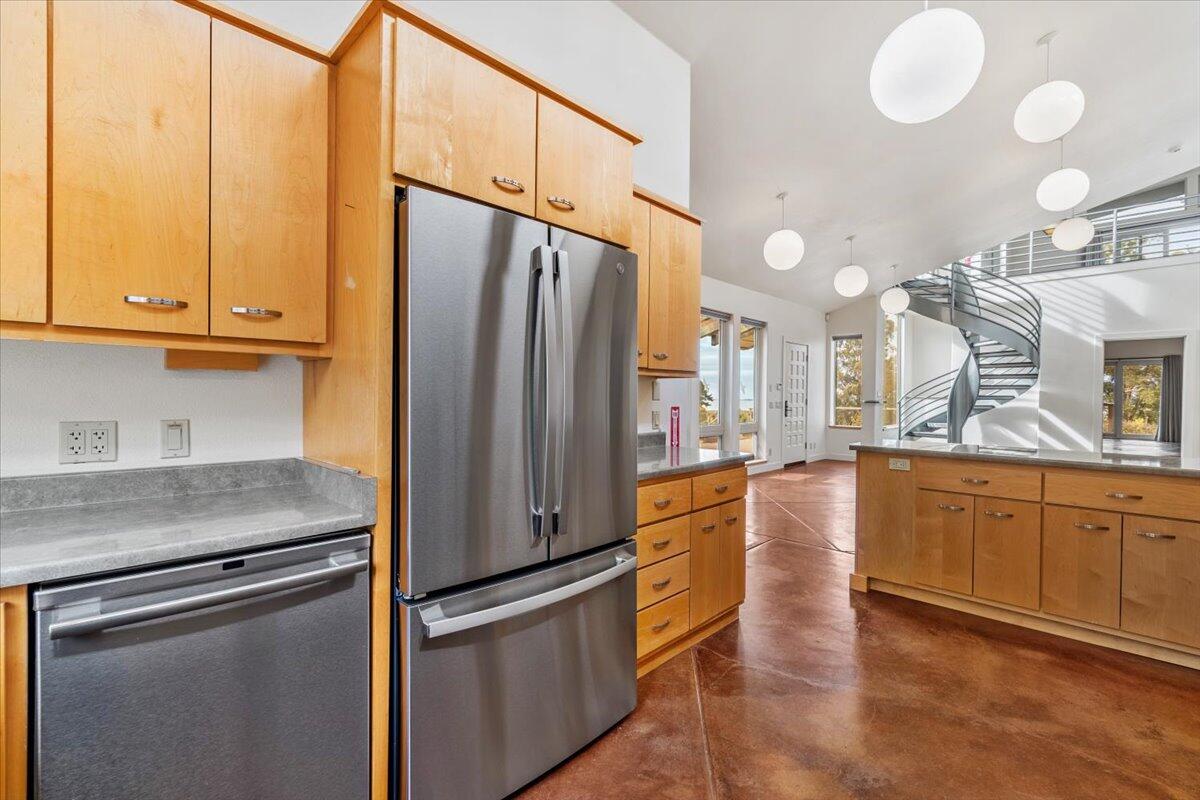 1892 Golf Course Road