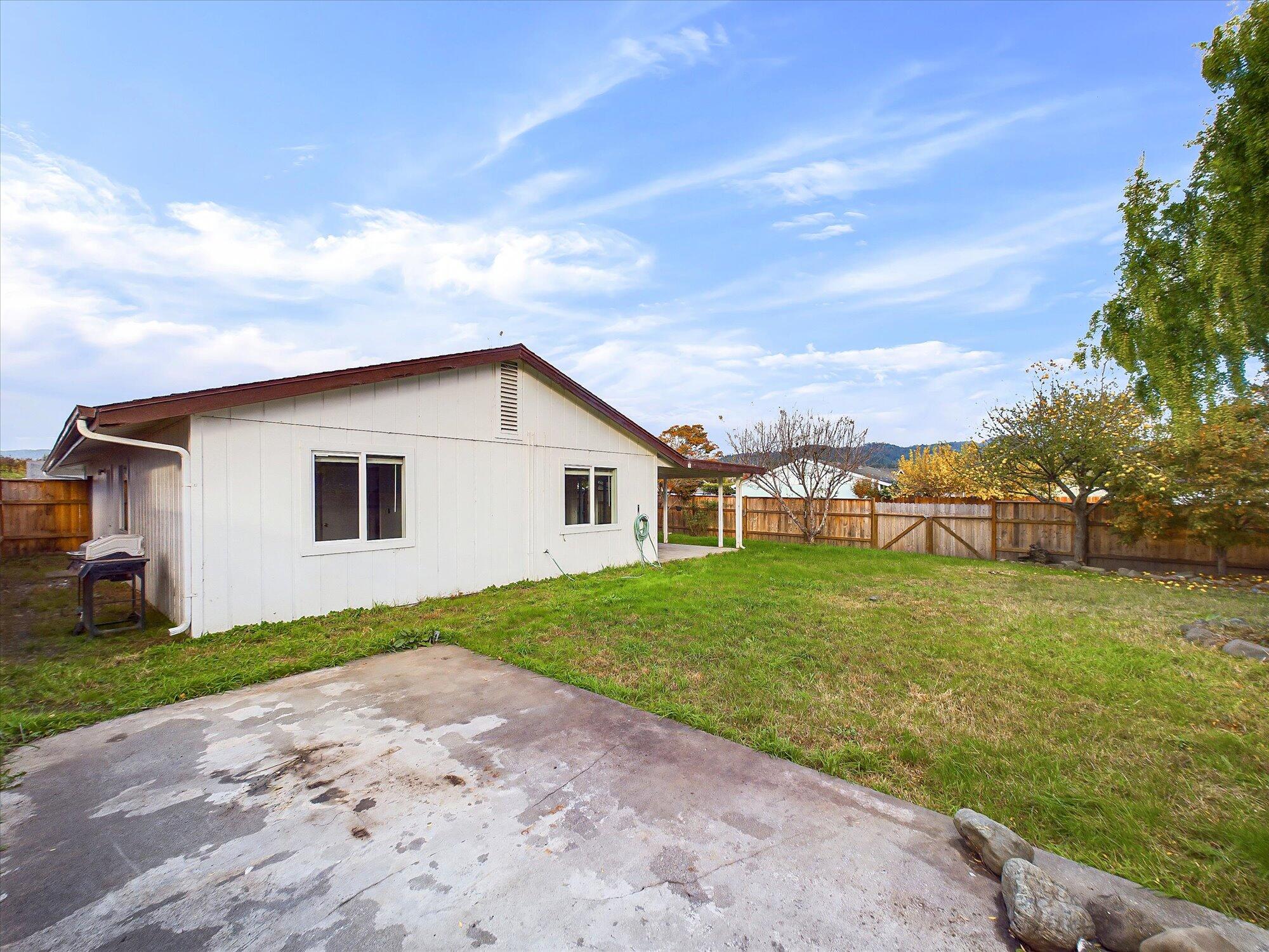 2163 Jenny Lane