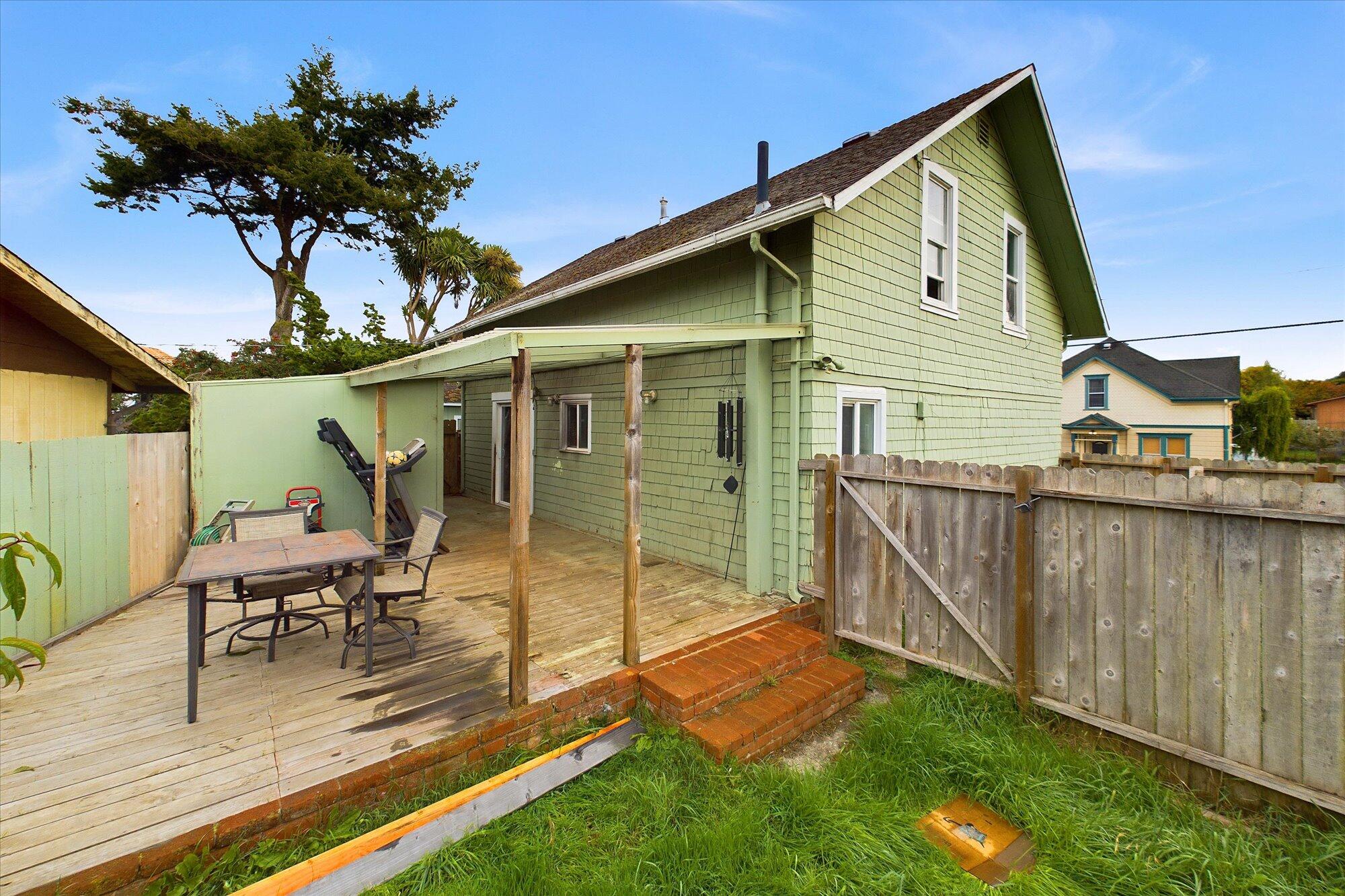2434 Garland Street