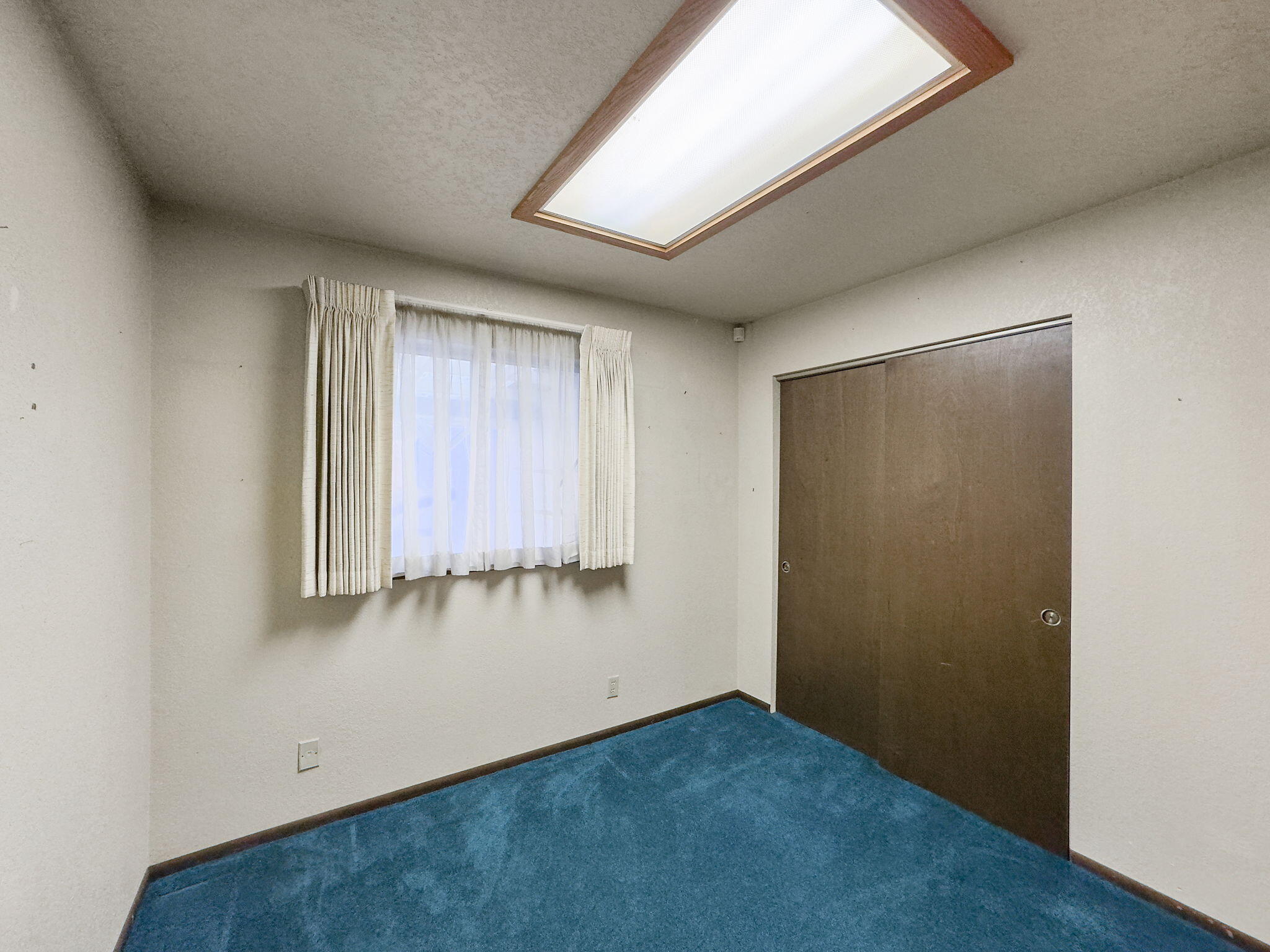 5457 Noe Avenue