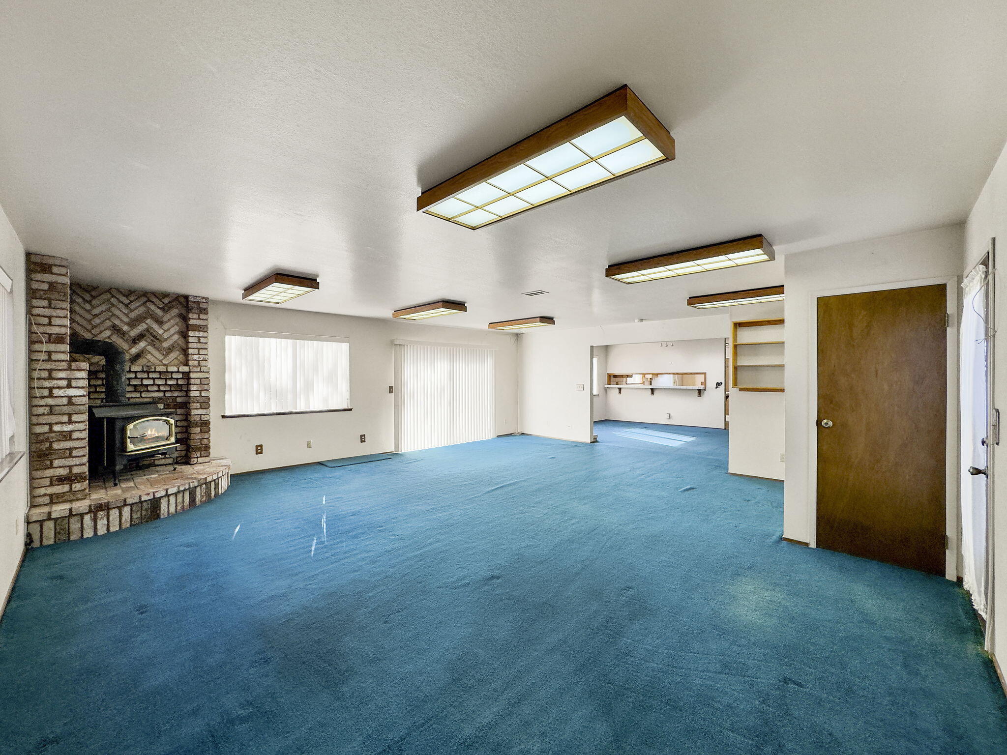 5457 Noe Avenue